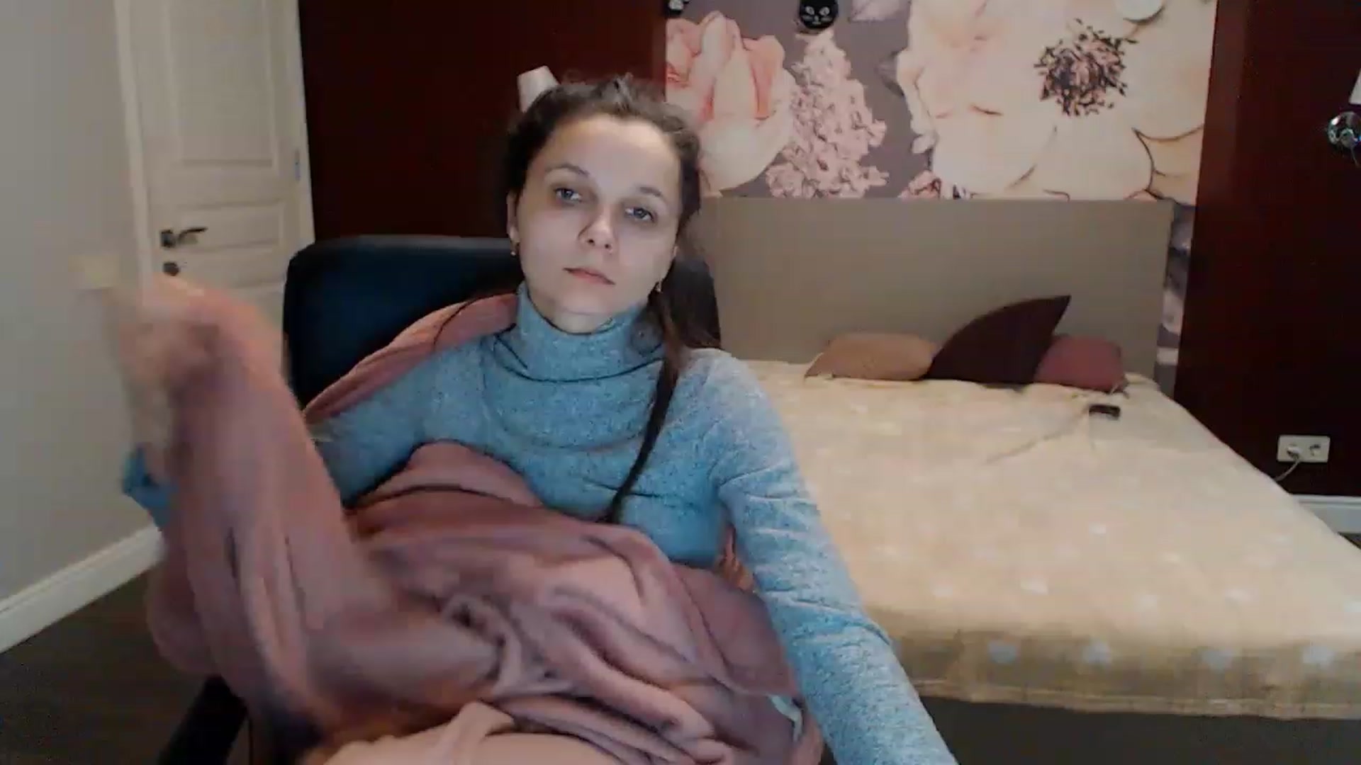 Gallery image thumbnail from Karina_Mils's myfreecams stream on, 02/07/2023, 10:38 image 16 of 20