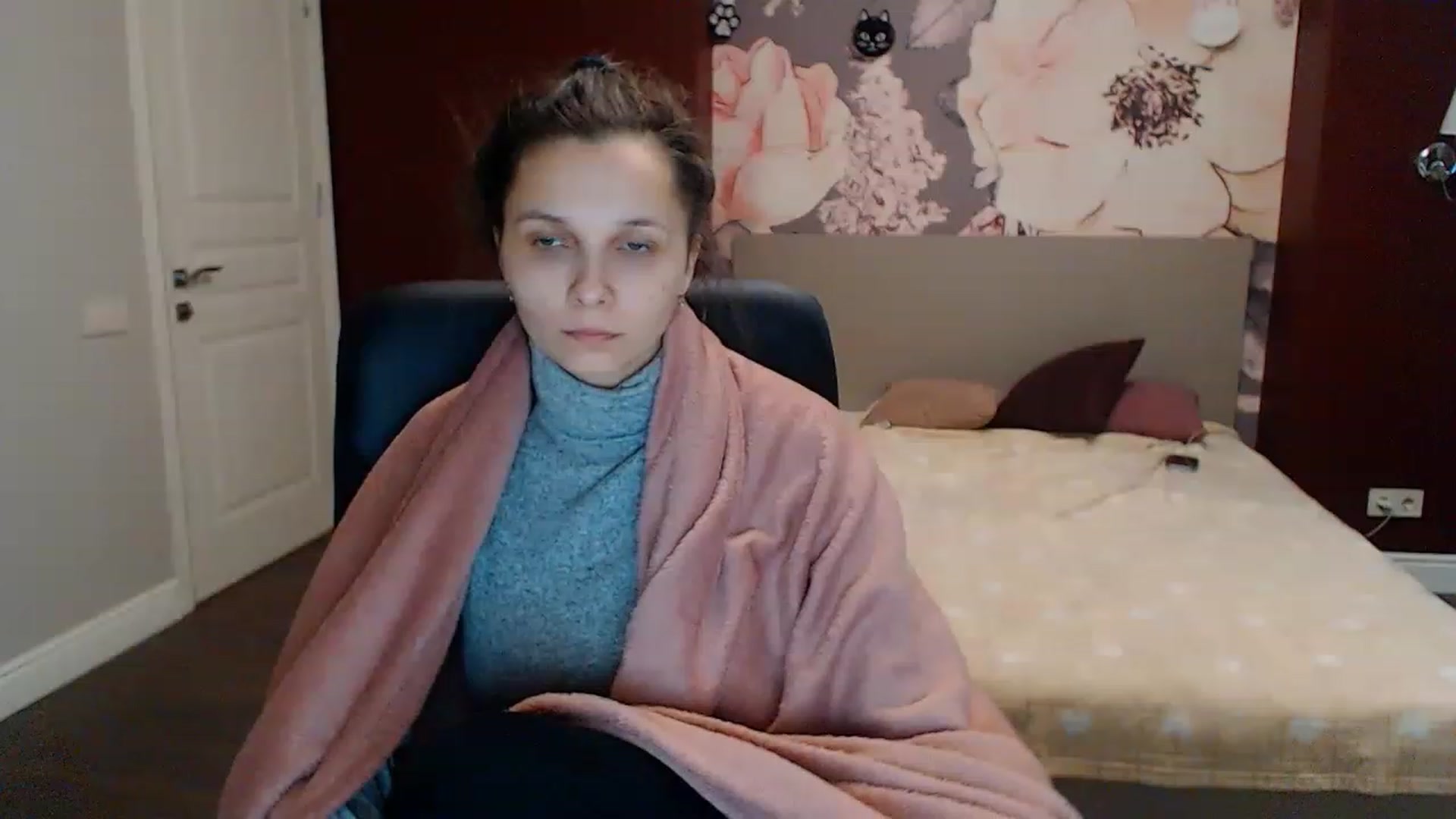 Gallery image thumbnail from Karina_Mils's myfreecams stream on, 02/07/2023, 10:38 image 19 of 20
