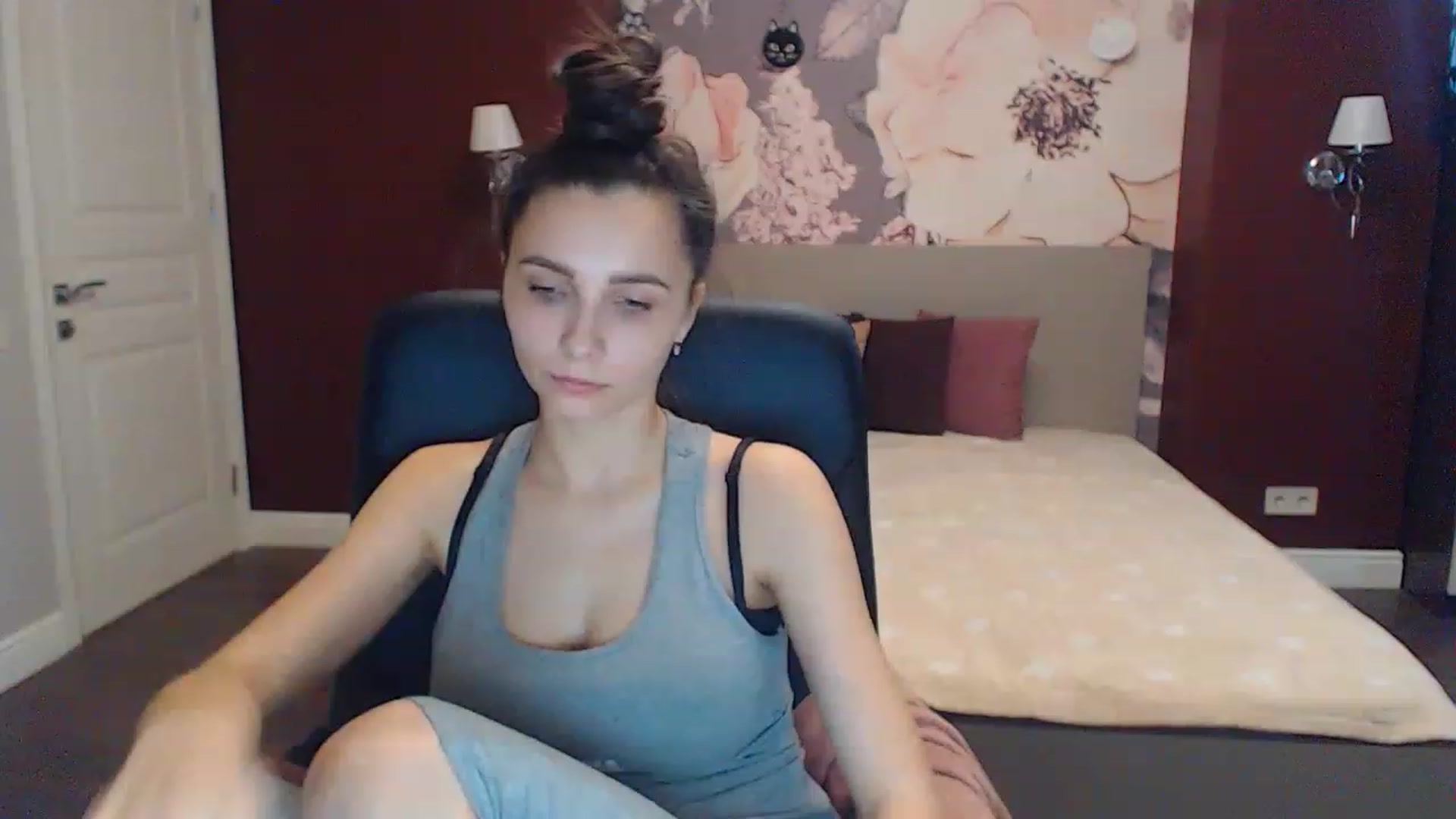 Gallery image thumbnail from Karina_Mils's myfreecams stream on, 02/11/2023, 13:32 image 8 of 20