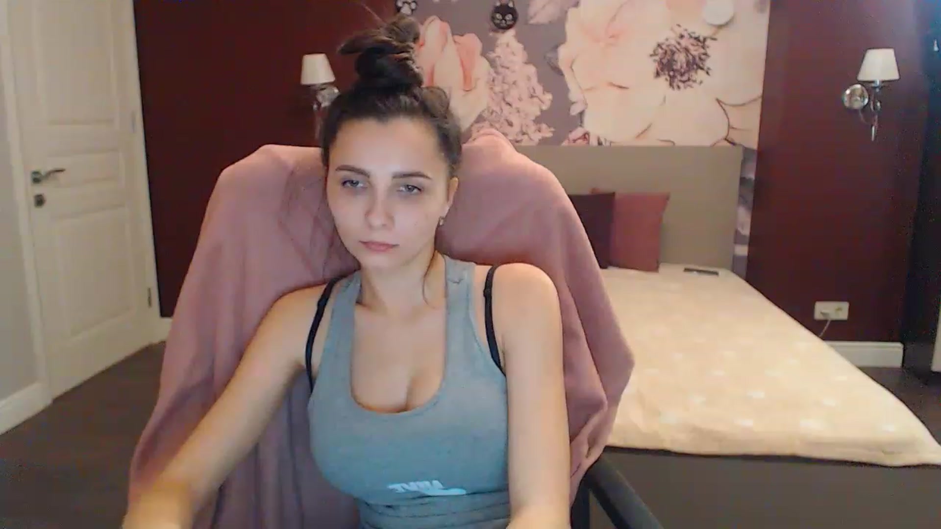 Gallery image thumbnail from Karina_Mils's myfreecams stream on, 02/11/2023, 14:35 image 11 of 20