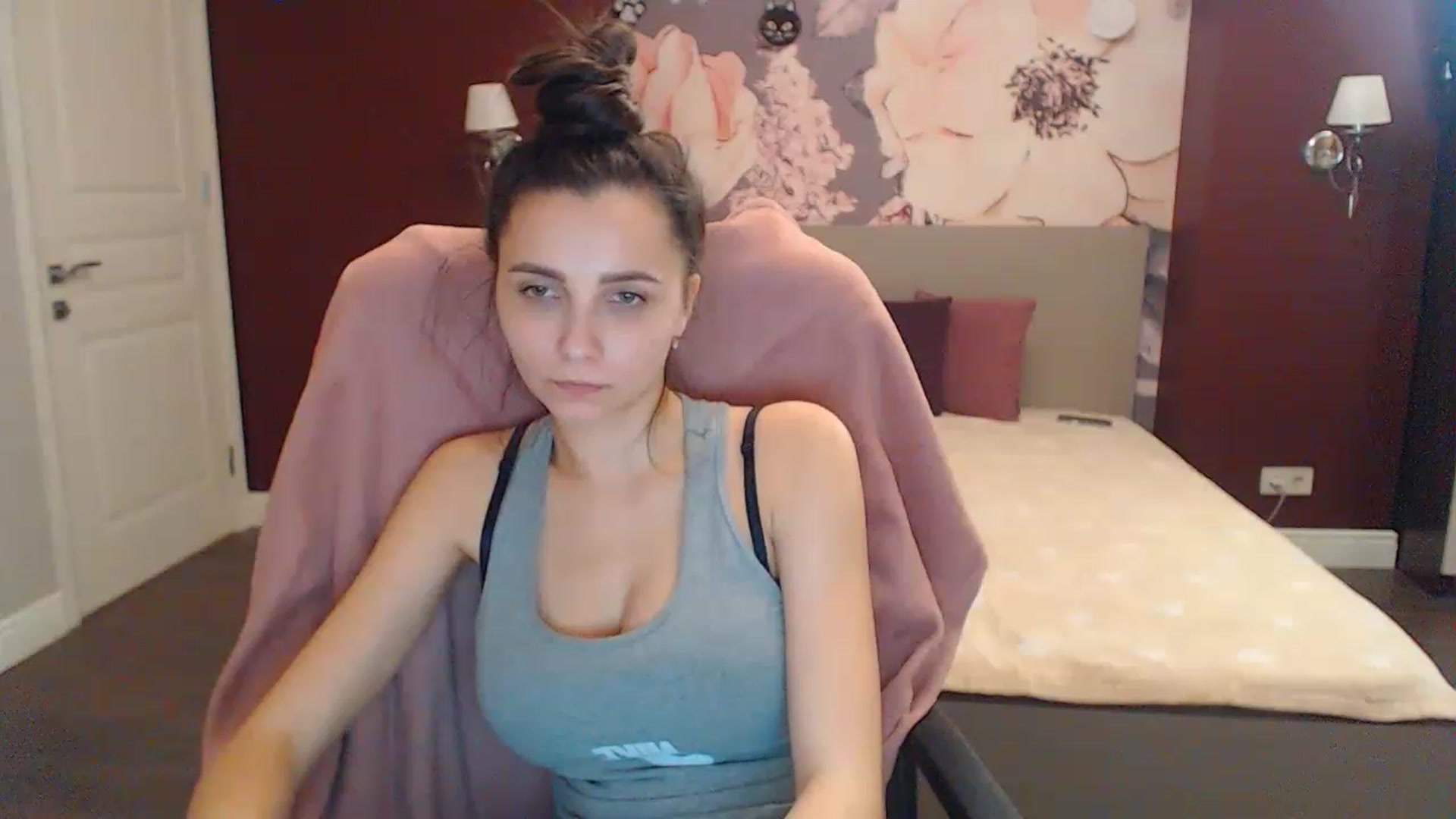 Gallery image thumbnail from Karina_Mils's myfreecams stream on, 02/11/2023, 14:35 image 10 of 20
