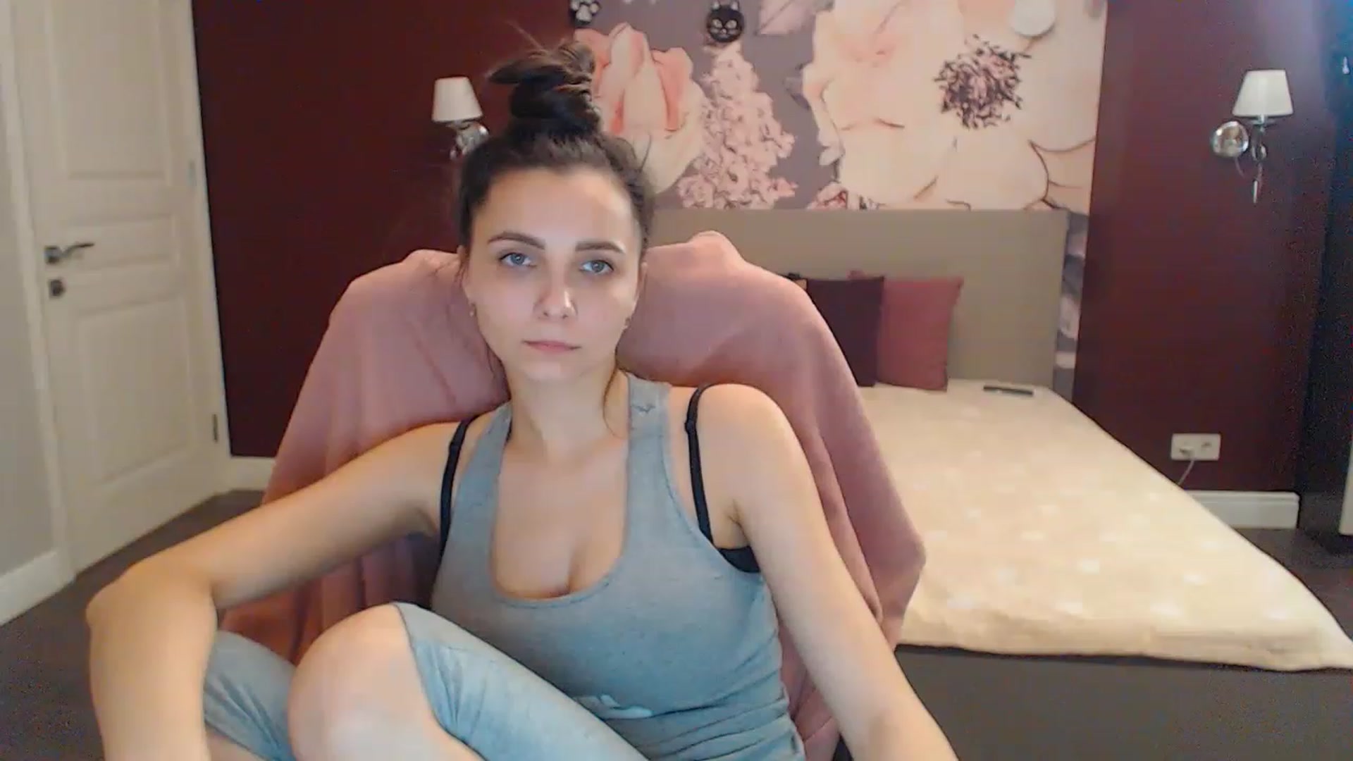 Gallery image thumbnail from Karina_Mils's myfreecams stream on, 02/11/2023, 14:35 image 1 of 20