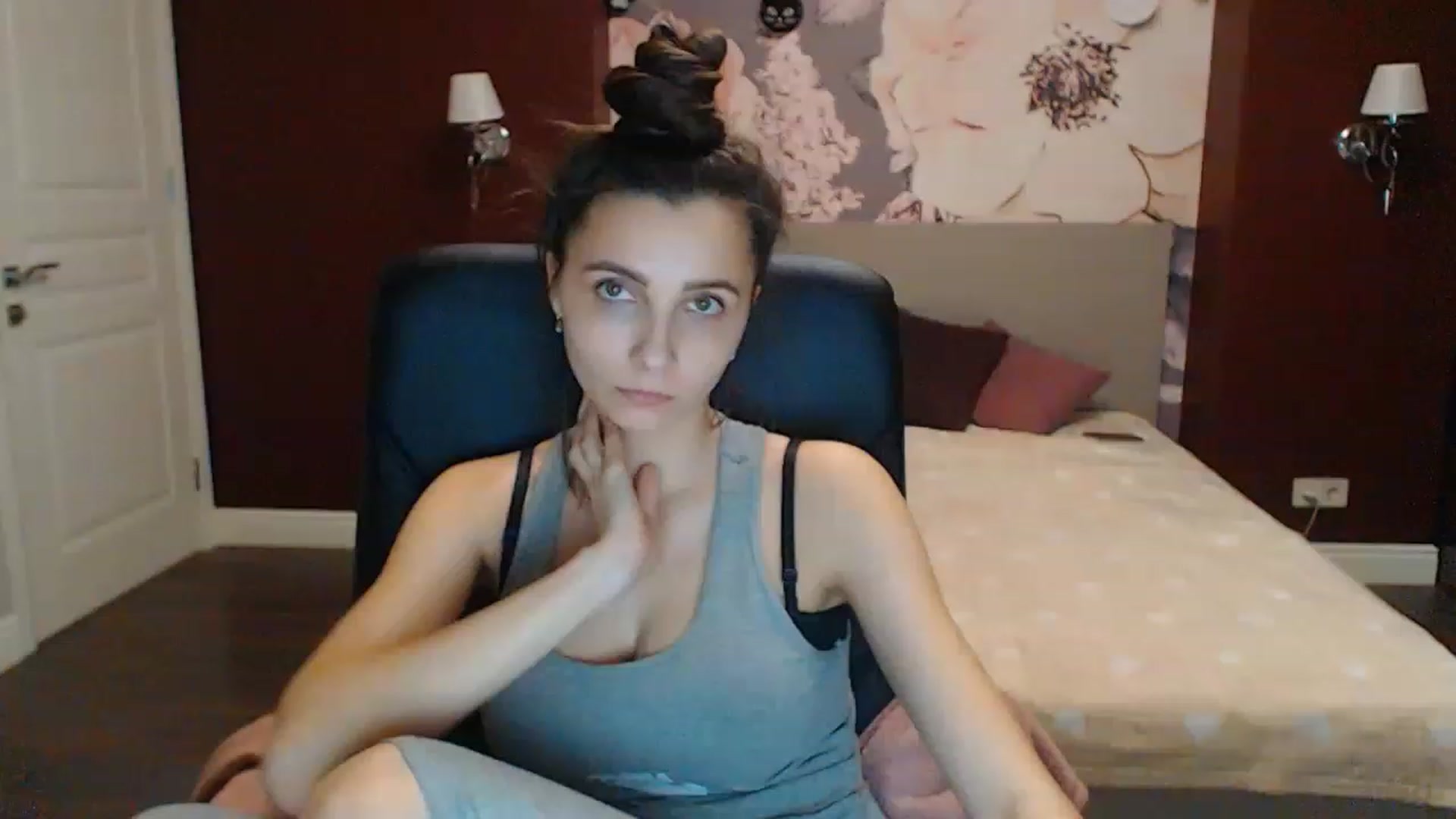 Gallery image thumbnail from Karina_Mils's myfreecams stream on, 02/11/2023, 17:52 image 2 of 20