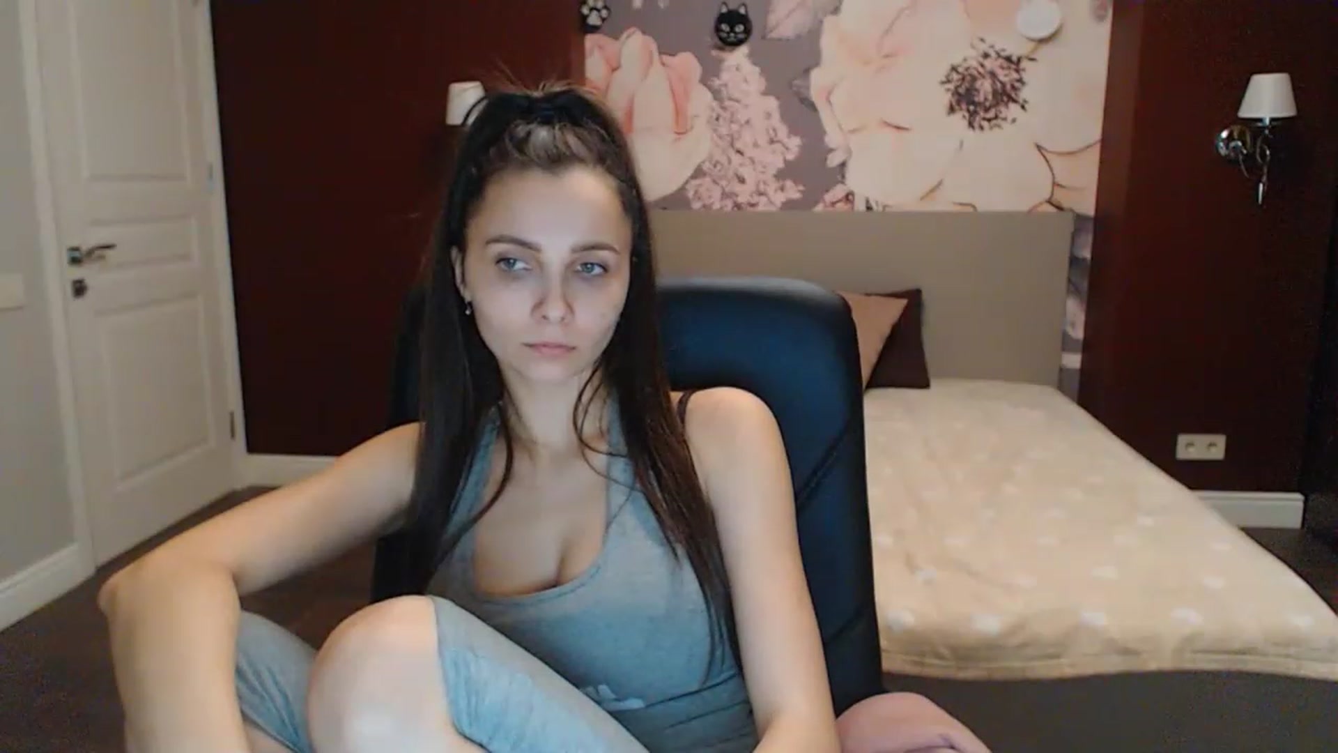 Gallery image thumbnail from Karina_Mils's myfreecams stream on, 02/12/2023, 15:43 image 20 of 20