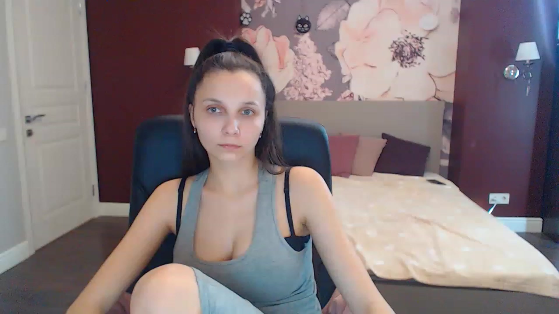 Gallery image thumbnail from Karina_Mils's myfreecams stream on, 02/13/2023, 11:14 image 20 of 20