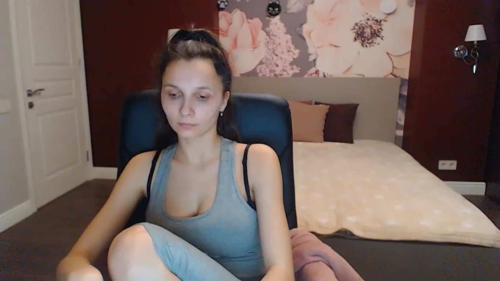Gallery image thumbnail from Karina_Mils's myfreecams stream on, 02/14/2023, 08:53 image 12 of 20