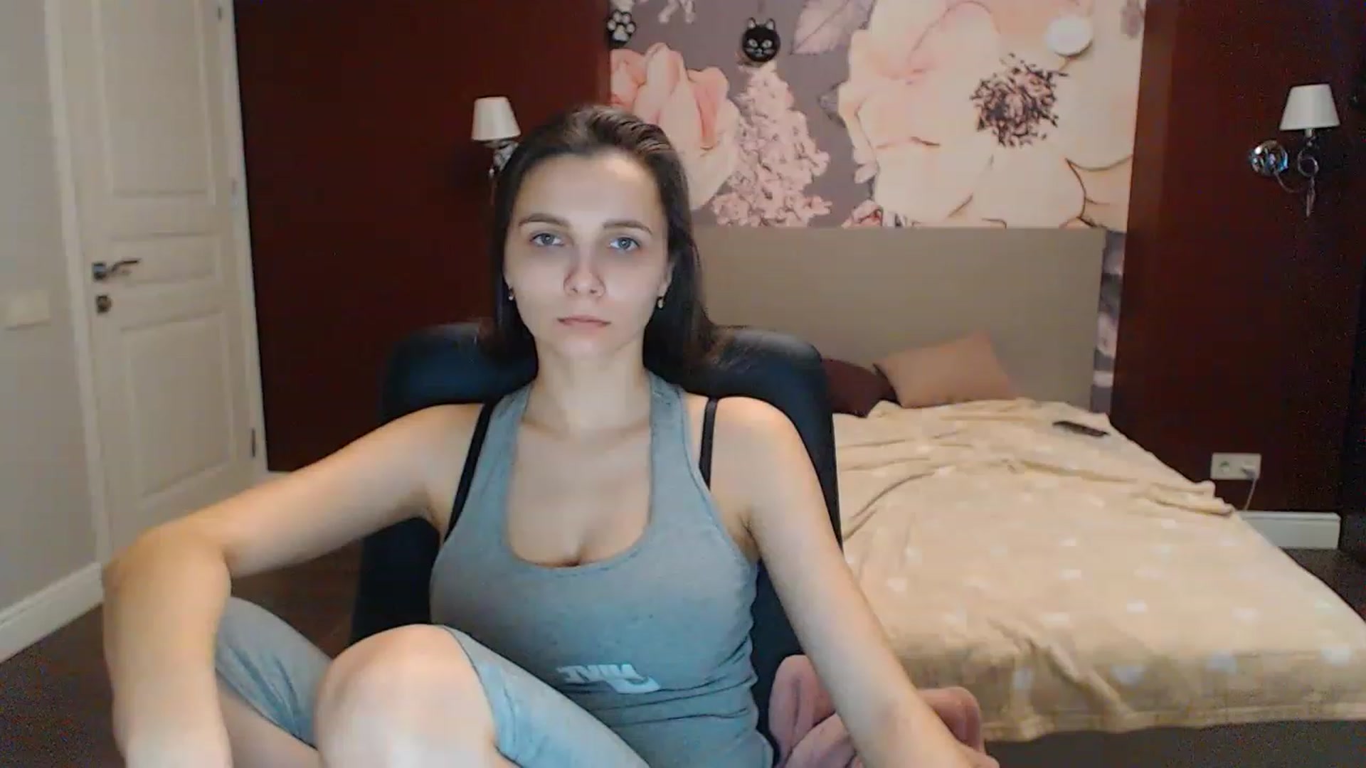 Gallery image thumbnail from Karina_Mils's myfreecams stream on, 02/15/2023, 12:04 image 13 of 20