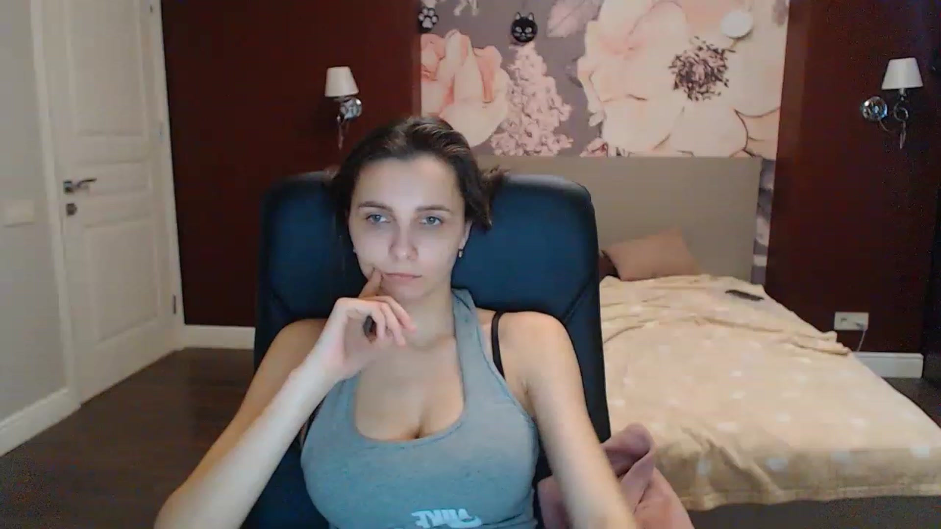Gallery image thumbnail from Karina_Mils's myfreecams stream on, 02/15/2023, 12:04 image 20 of 20