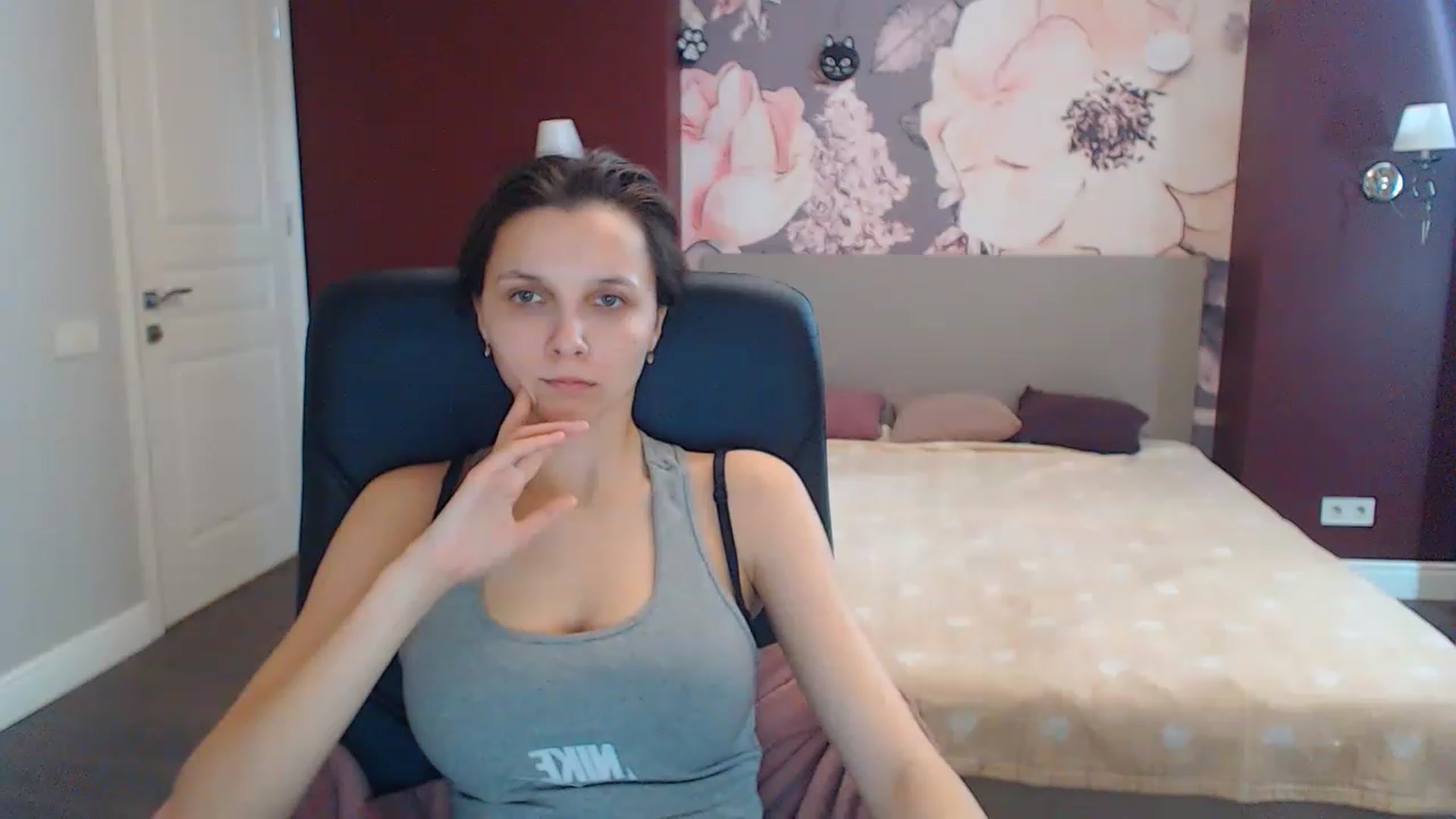 Gallery image thumbnail from Karina_Mils's myfreecams stream on, 02/17/2023, 11:35 image 20 of 20