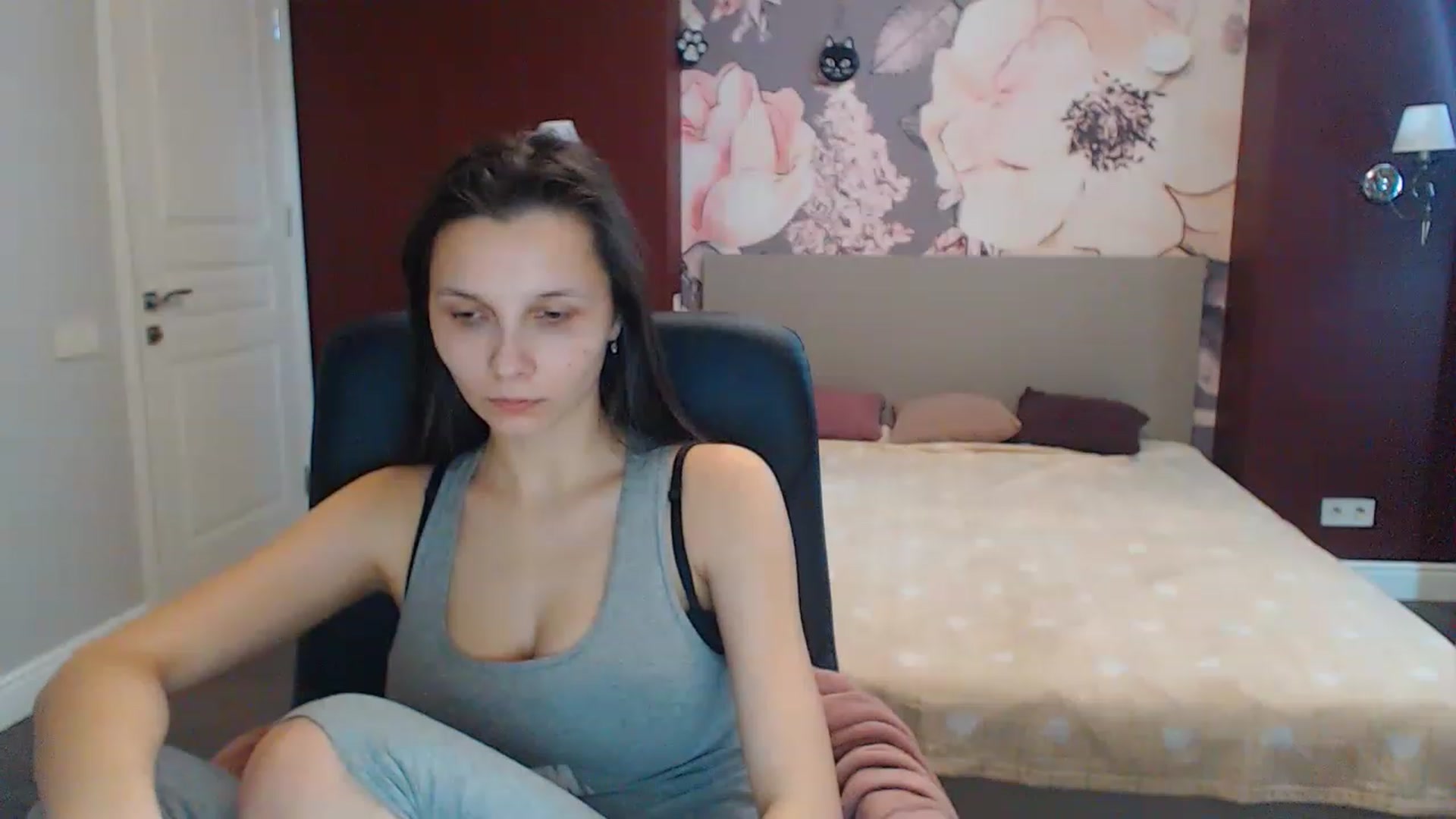 Gallery image thumbnail from Karina_Mils's myfreecams stream on, 02/17/2023, 11:35 image 16 of 20