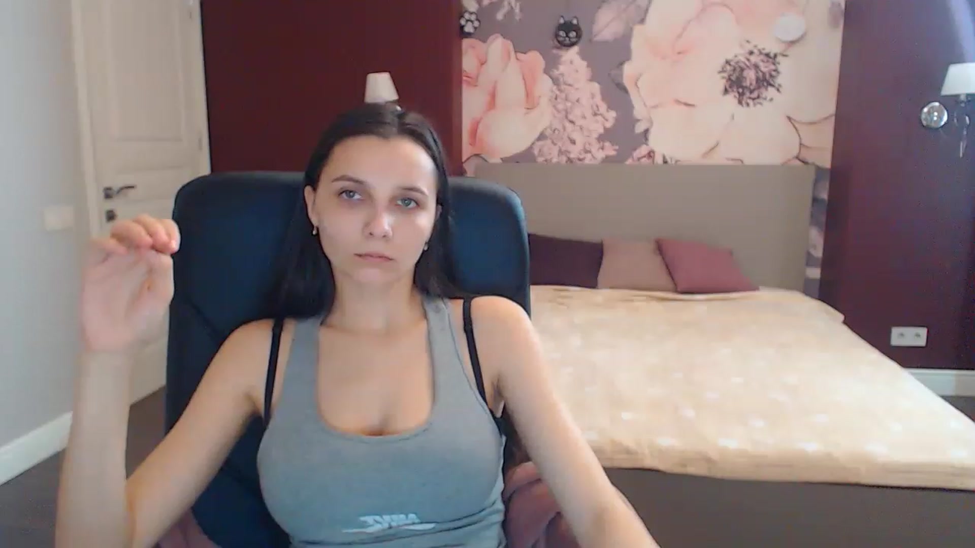 Gallery image thumbnail from Karina_Mils's myfreecams stream on, 02/18/2023, 13:28 image 12 of 20
