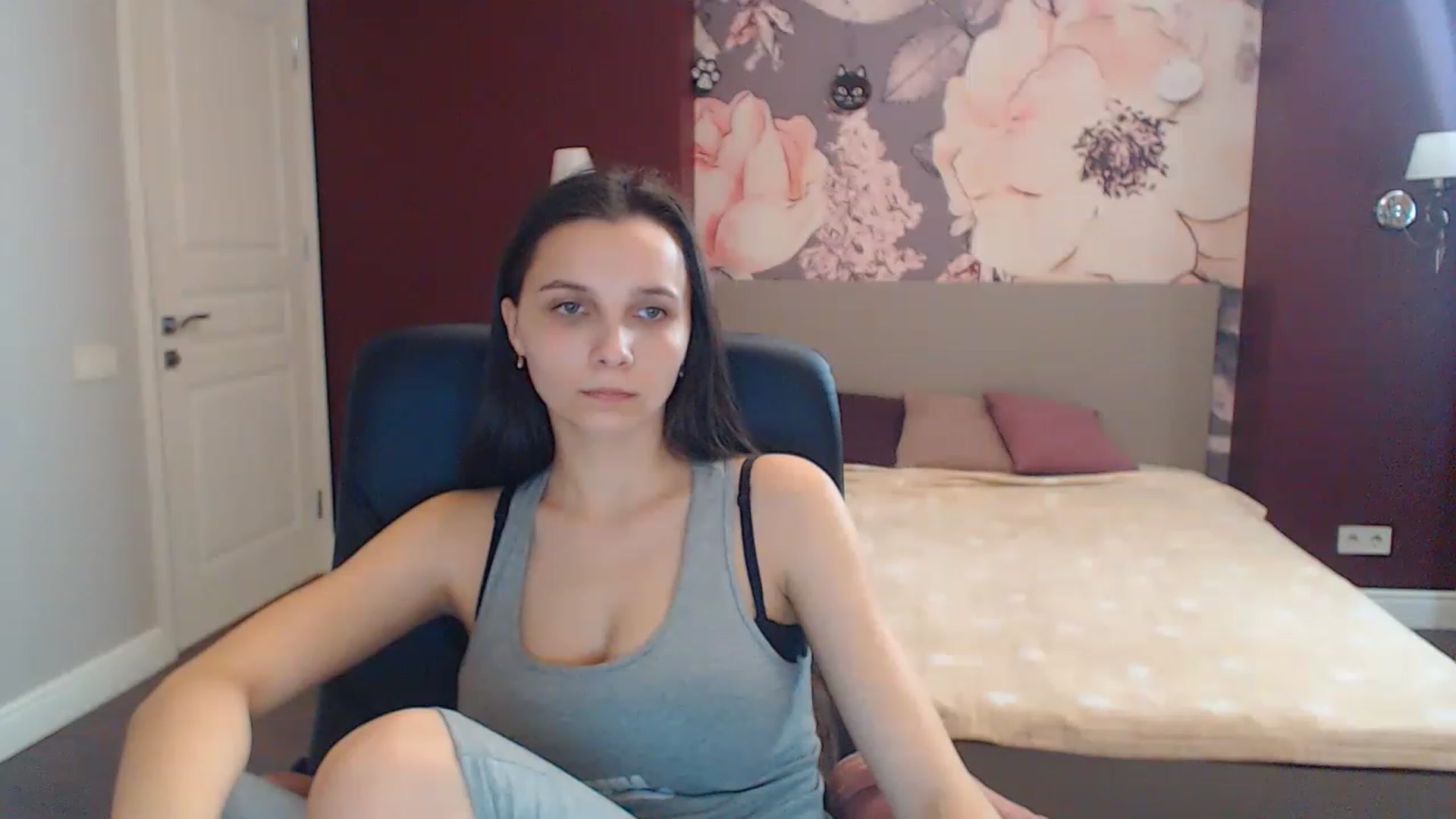 Gallery image thumbnail from Karina_Mils's myfreecams stream on, 02/18/2023, 13:28 image 19 of 20