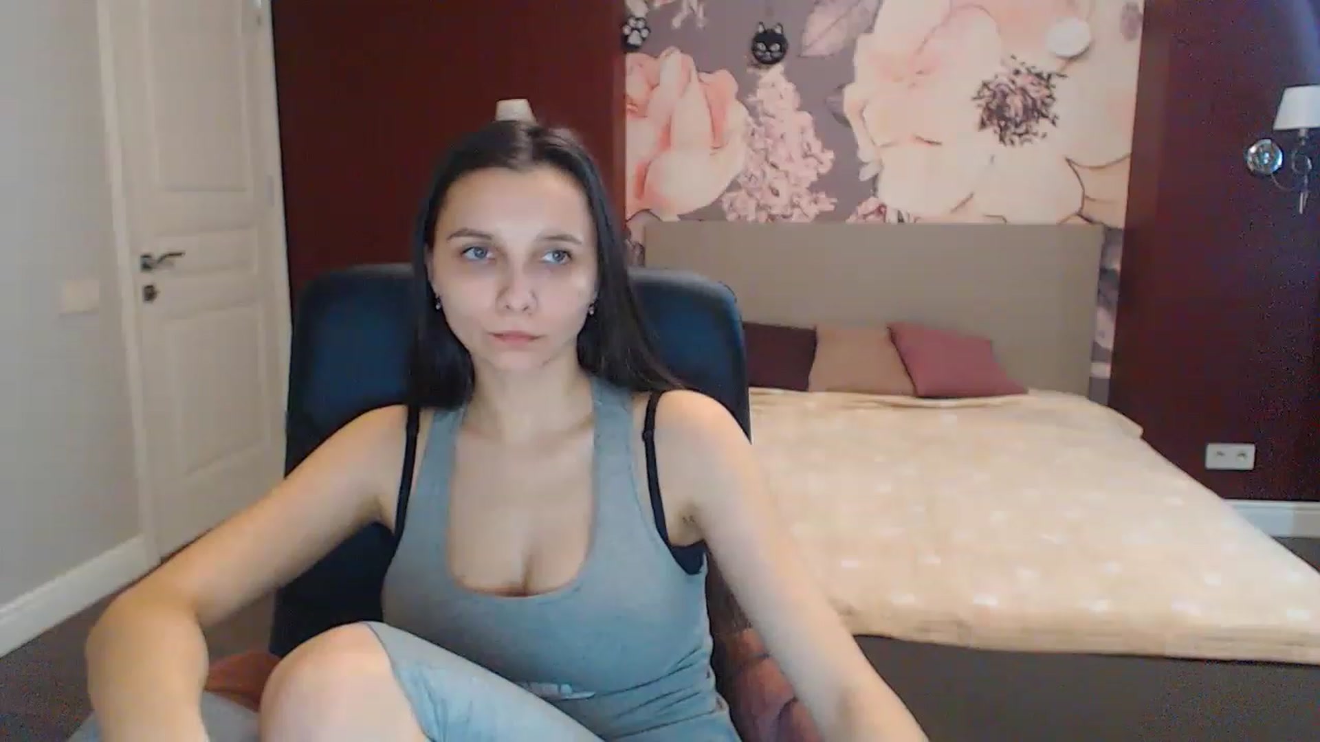 Gallery image thumbnail from Karina_Mils's myfreecams stream on, 02/18/2023, 13:28 image 3 of 20