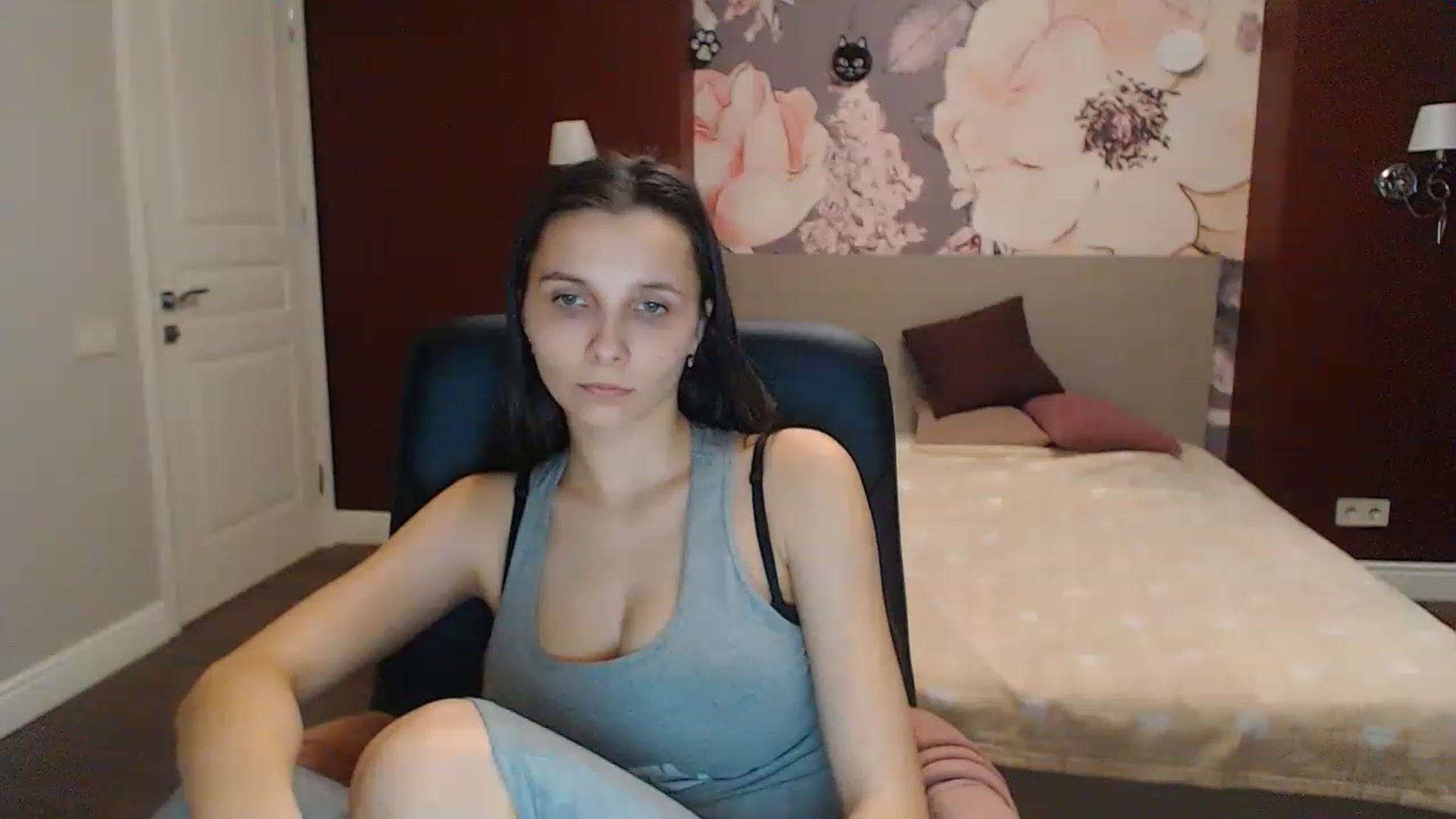 Gallery image thumbnail from Karina_Mils's myfreecams stream on, 02/18/2023, 15:19 image 8 of 20