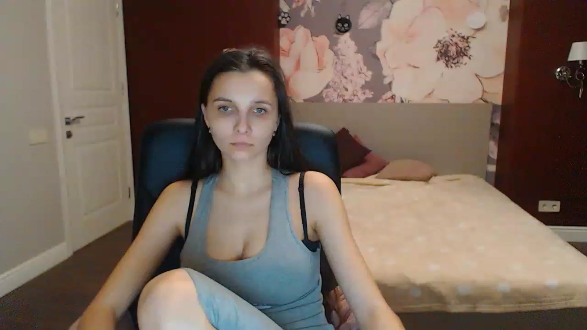 Gallery image thumbnail from Karina_Mils's myfreecams stream on, 02/18/2023, 16:44 image 6 of 20