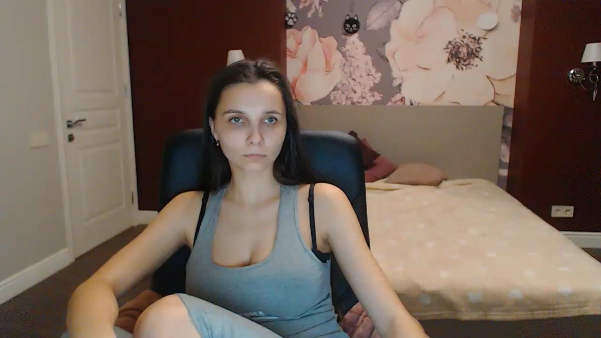 Gallery image thumbnail from Karina_Mils's myfreecams stream on, 02/18/2023, 16:44 image 20 of 20