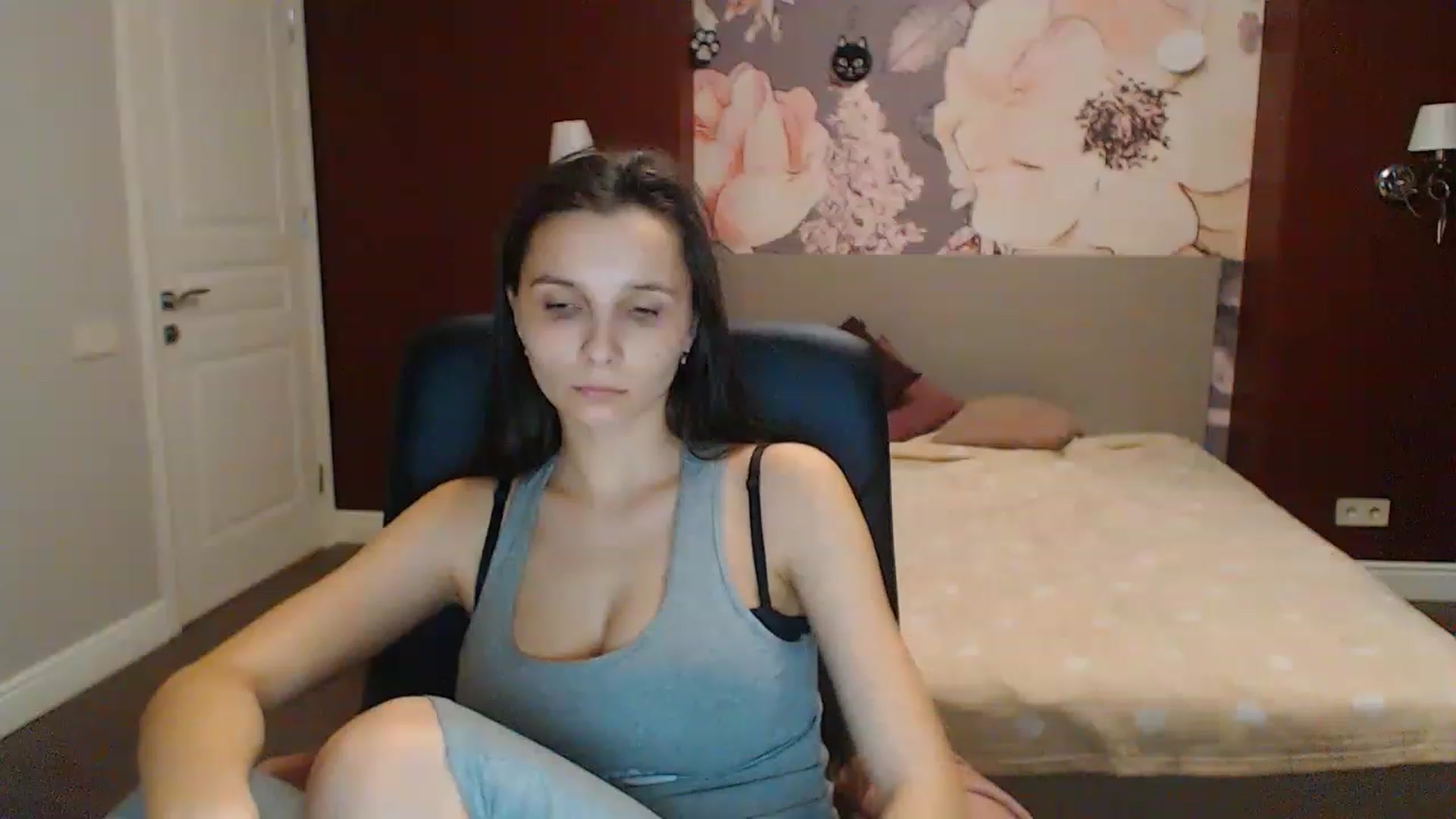 Gallery image thumbnail from Karina_Mils's myfreecams stream on, 02/18/2023, 16:44 image 9 of 20