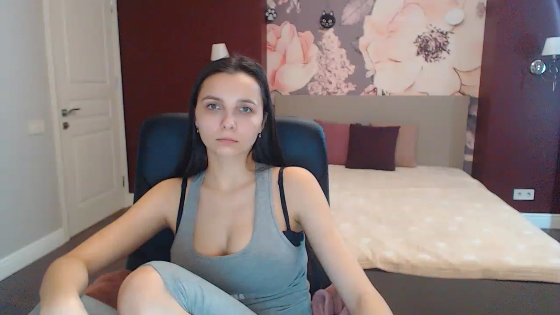 Gallery image thumbnail from Karina_Mils's myfreecams stream on, 02/19/2023, 11:24 image 20 of 20