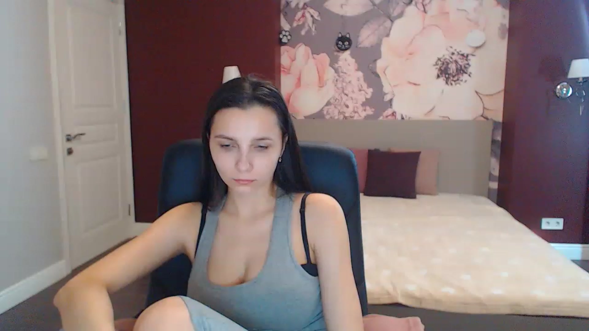 Gallery image thumbnail from Karina_Mils's myfreecams stream on, 02/19/2023, 11:24 image 9 of 20
