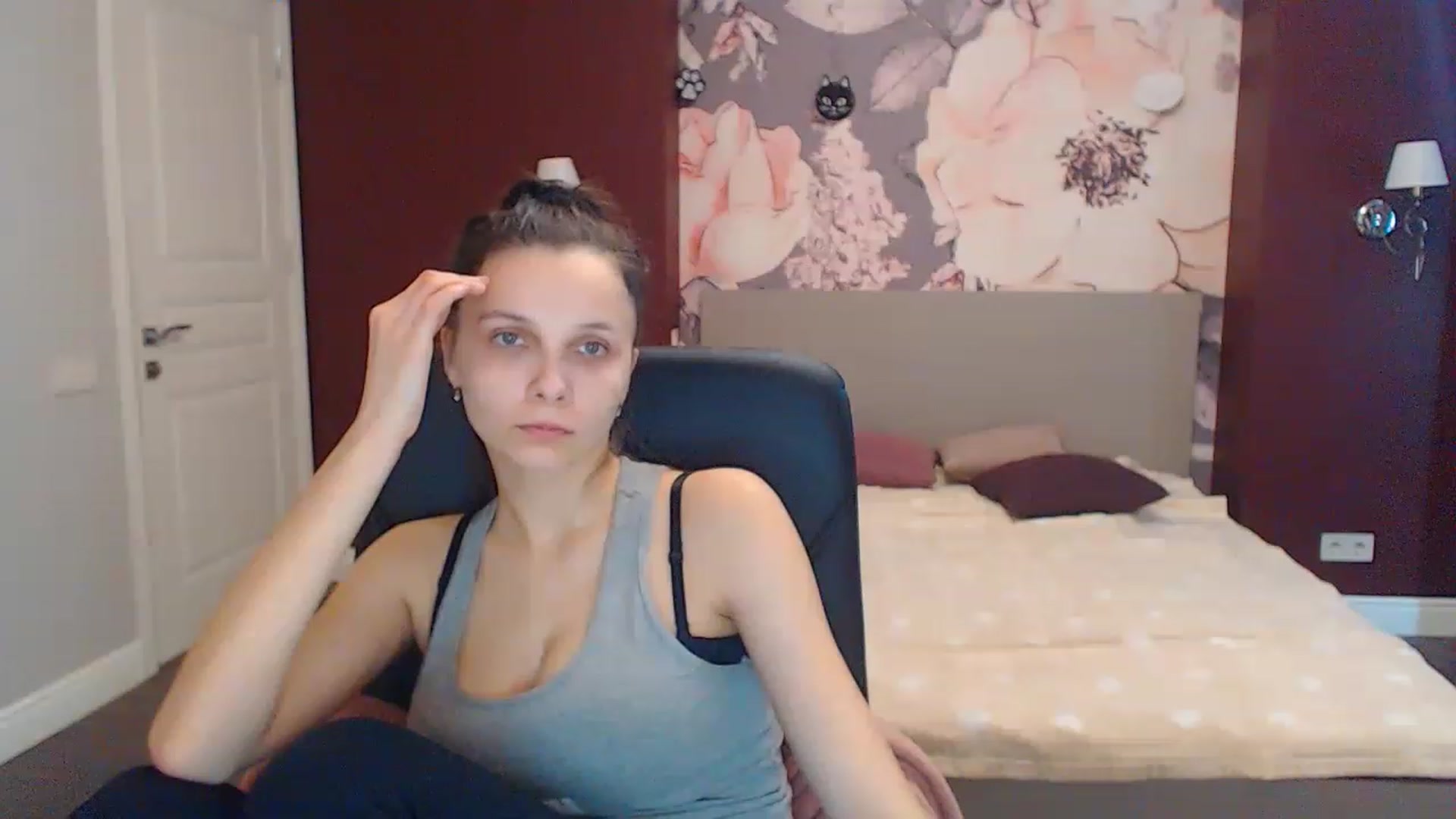Gallery image thumbnail from Karina_Mils's myfreecams stream on, 02/20/2023, 09:26 image 19 of 20