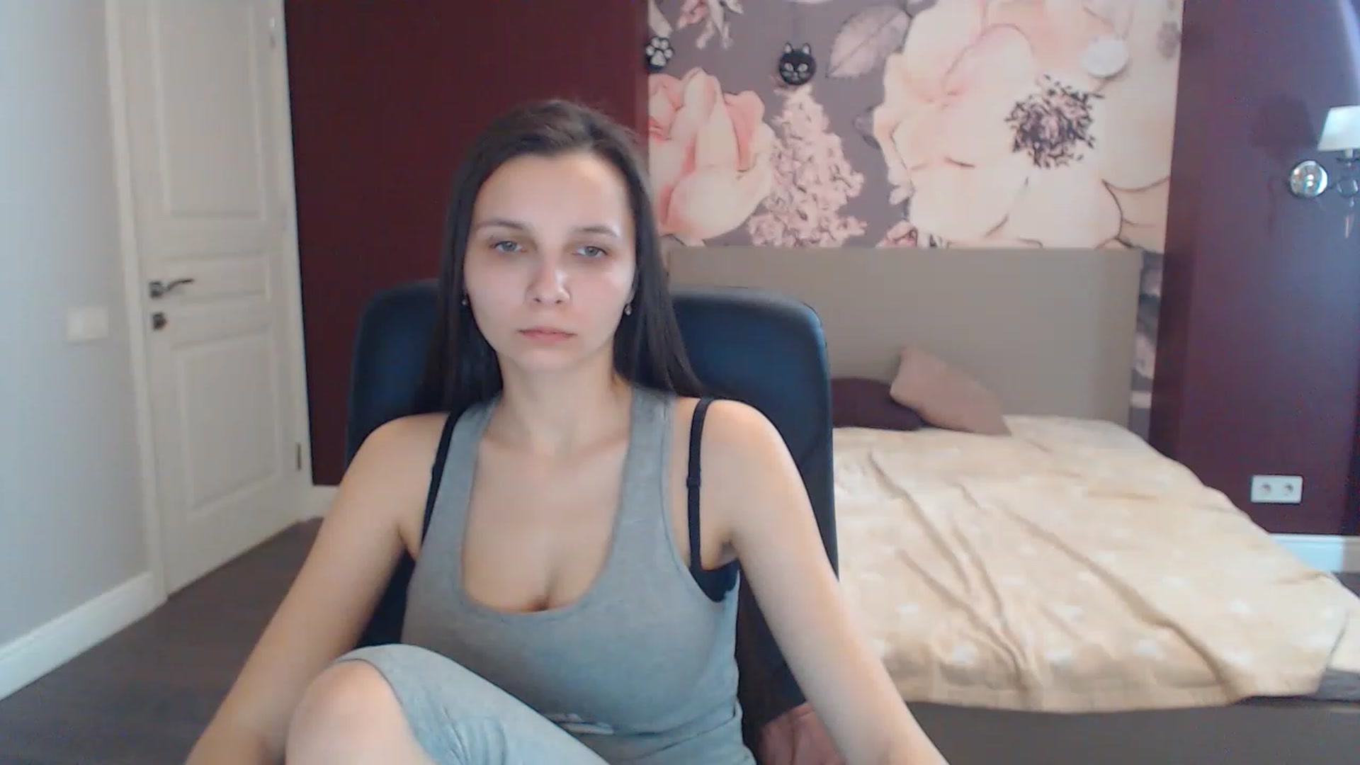 Gallery image thumbnail from Karina_Mils's myfreecams stream on, 02/23/2023, 11:46 image 18 of 20