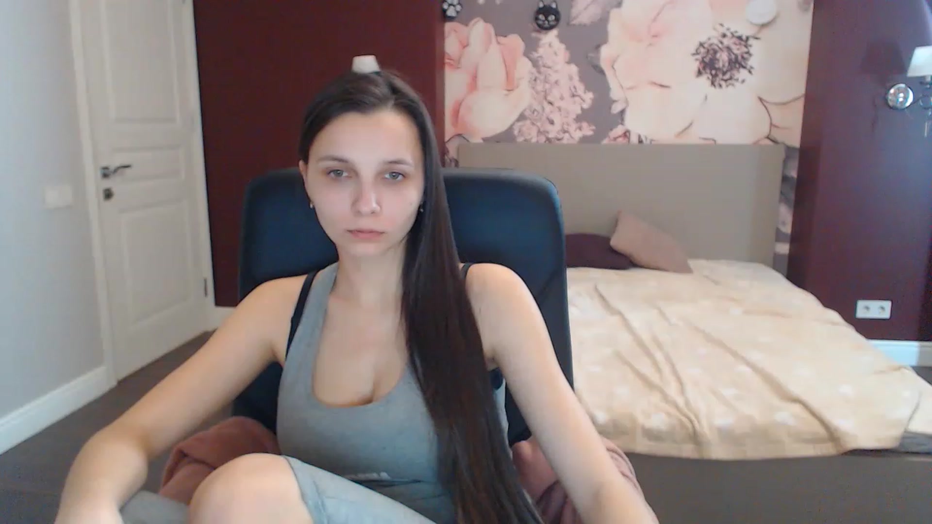 Gallery image thumbnail from Karina_Mils's myfreecams stream on, 02/23/2023, 11:46 image 9 of 20