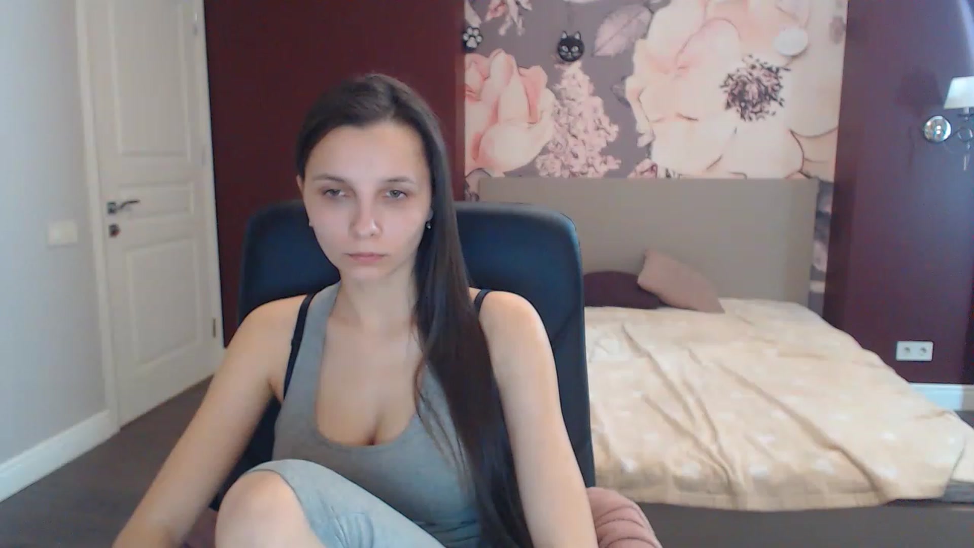 Gallery image thumbnail from Karina_Mils's myfreecams stream on, 02/23/2023, 11:46 image 20 of 20