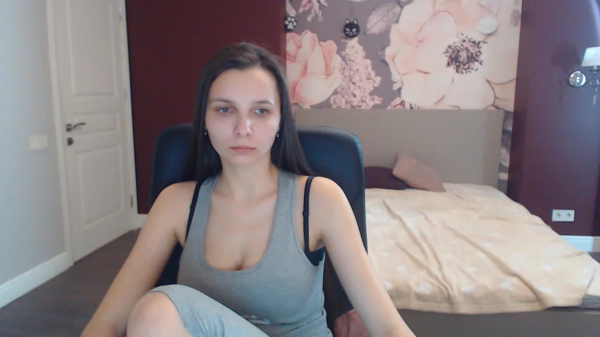 Gallery image thumbnail from Karina_Mils's myfreecams stream on, 02/23/2023, 11:46 image 17 of 20