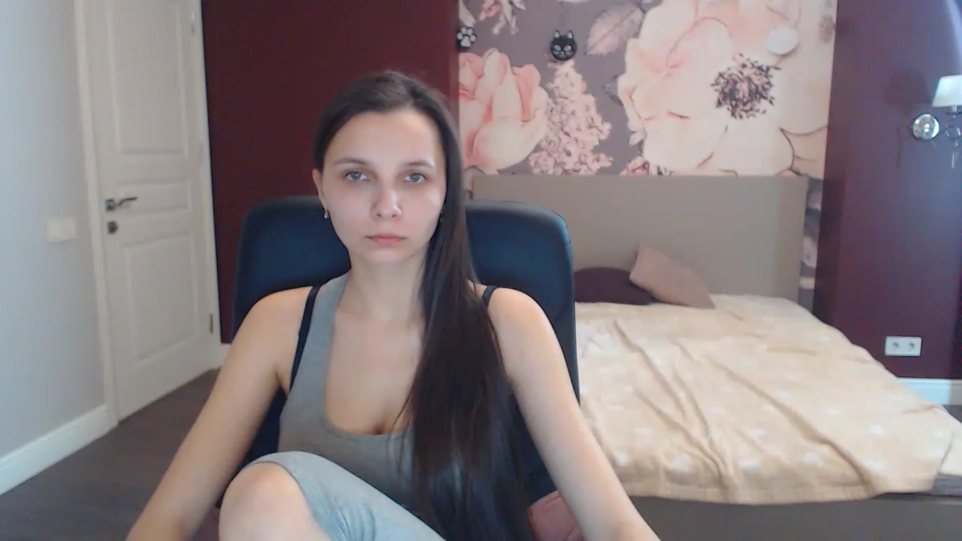 Gallery image thumbnail from Karina_Mils's myfreecams stream on, 02/23/2023, 11:46 image 19 of 20