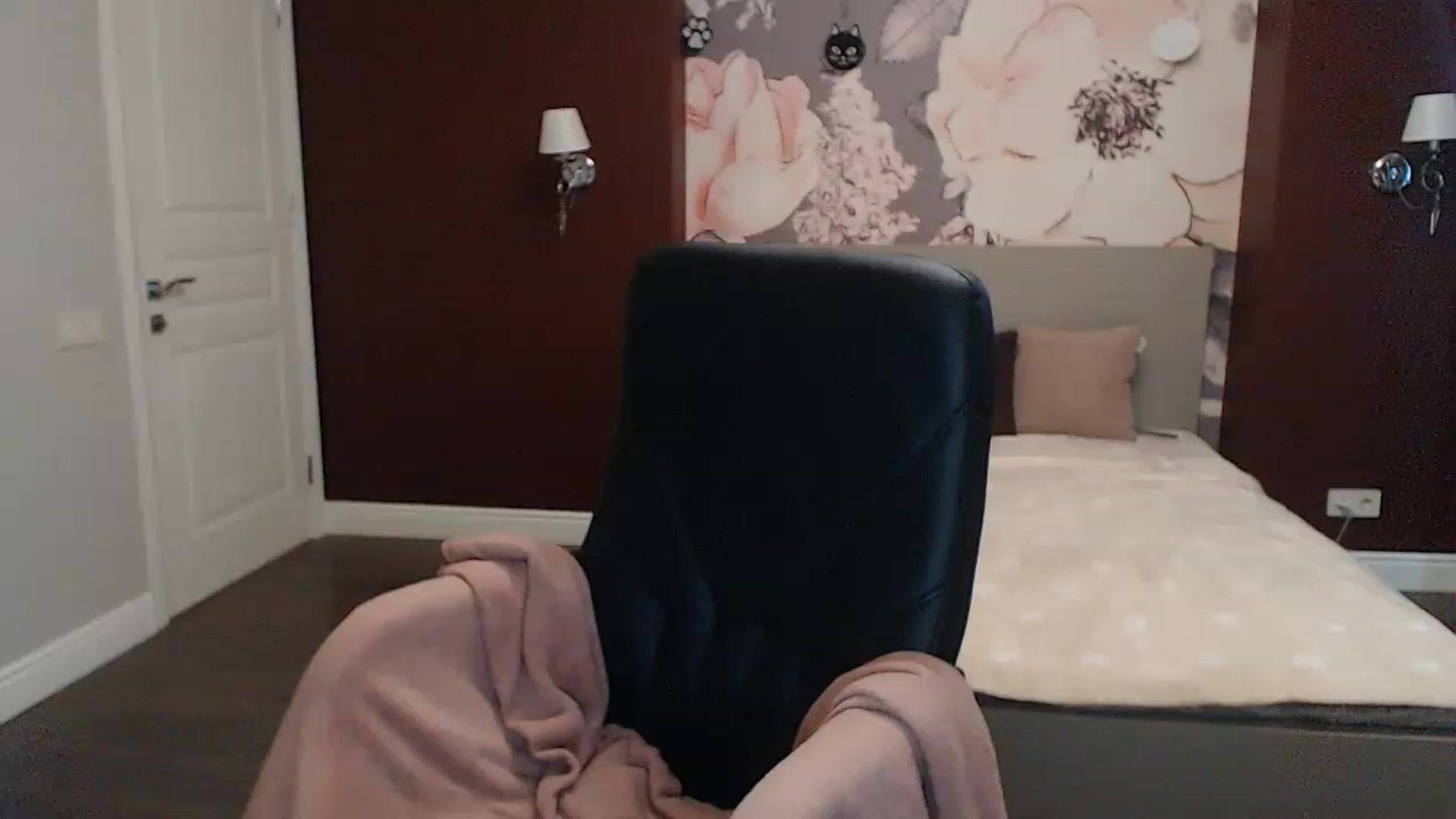 Gallery image thumbnail from Karina_Mils's myfreecams stream on, 02/24/2023, 12:28 image 2 of 20