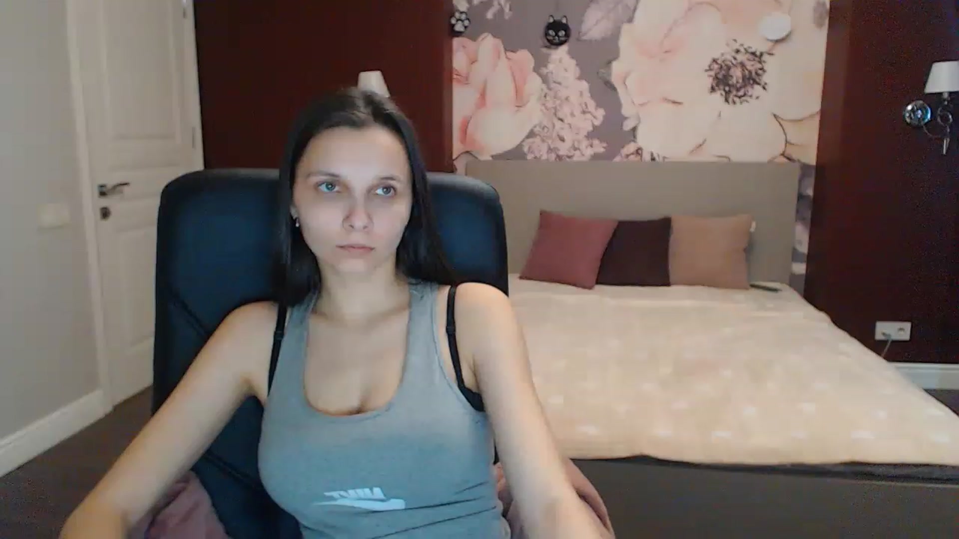 Gallery image thumbnail from Karina_Mils's myfreecams stream on, 02/24/2023, 12:28 image 8 of 20