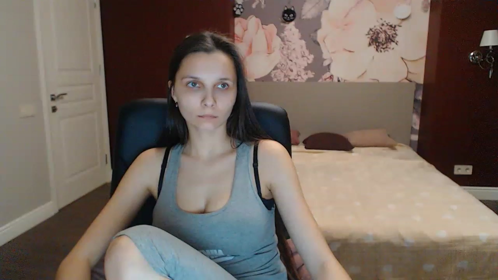 Gallery image thumbnail from Karina_Mils's myfreecams stream on, 02/24/2023, 17:28 image 8 of 20