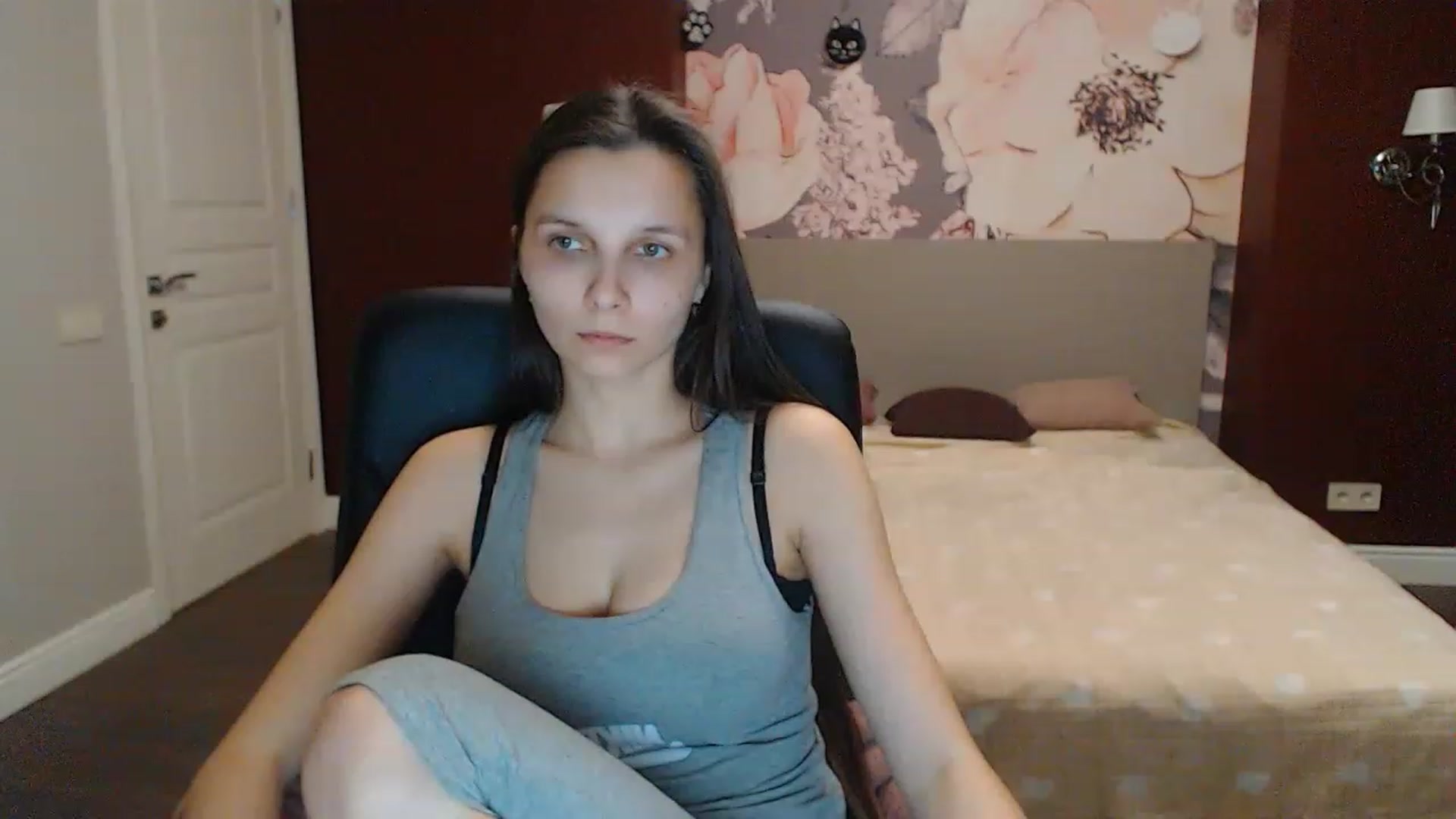 Gallery image thumbnail from Karina_Mils's myfreecams stream on, 02/24/2023, 17:28 image 6 of 20