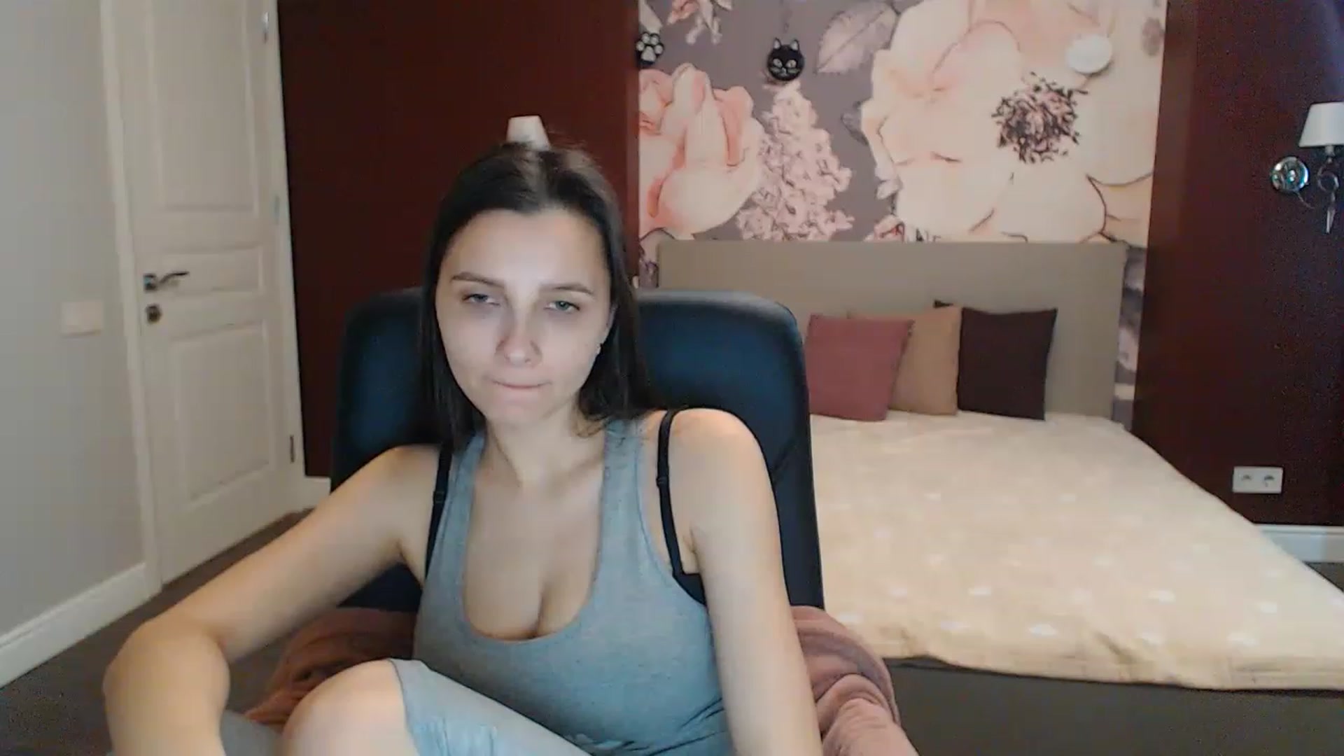 Gallery image thumbnail from Karina_Mils's myfreecams stream on, 02/25/2023, 13:41 image 2 of 20