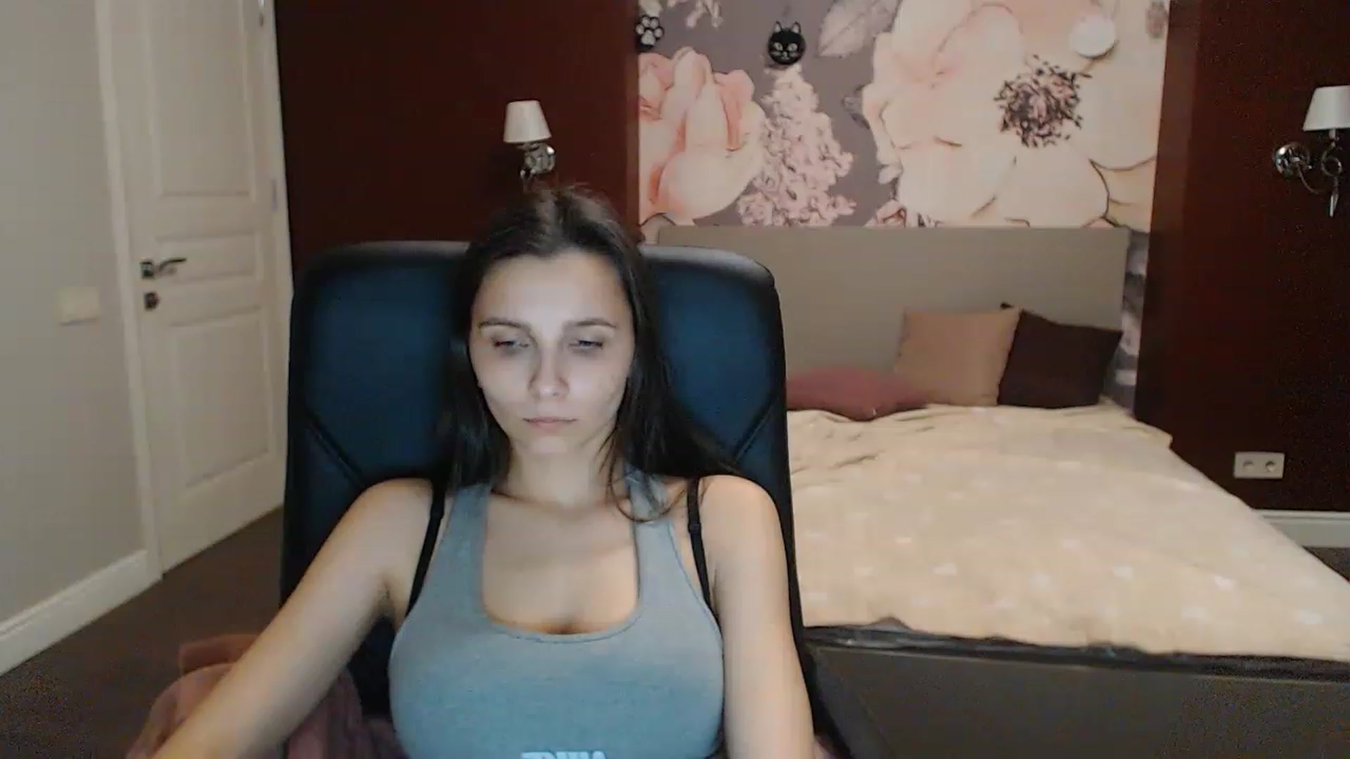 Gallery image thumbnail from Karina_Mils's myfreecams stream on, 02/25/2023, 16:57 image 20 of 20