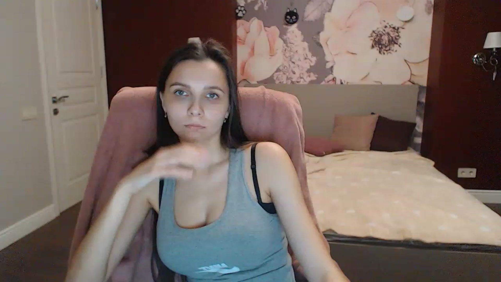 Gallery image thumbnail from Karina_Mils's myfreecams stream on, 02/25/2023, 16:57 image 6 of 20