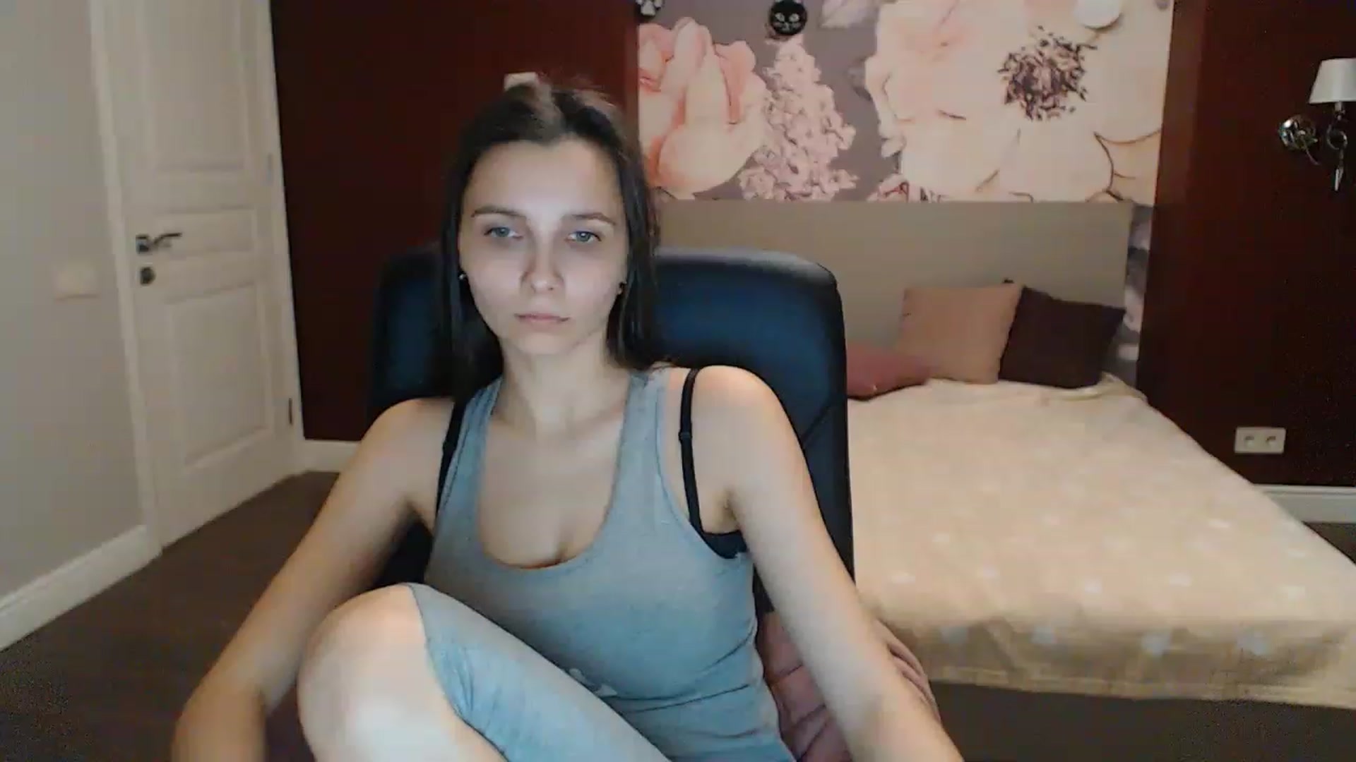 Gallery image thumbnail from Karina_Mils's myfreecams stream on, 02/25/2023, 18:06 image 6 of 20