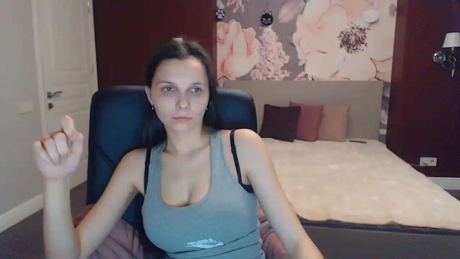 Gallery image thumbnail from Karina_Mils's myfreecams stream on, 02/26/2023, 14:59 image 9 of 20