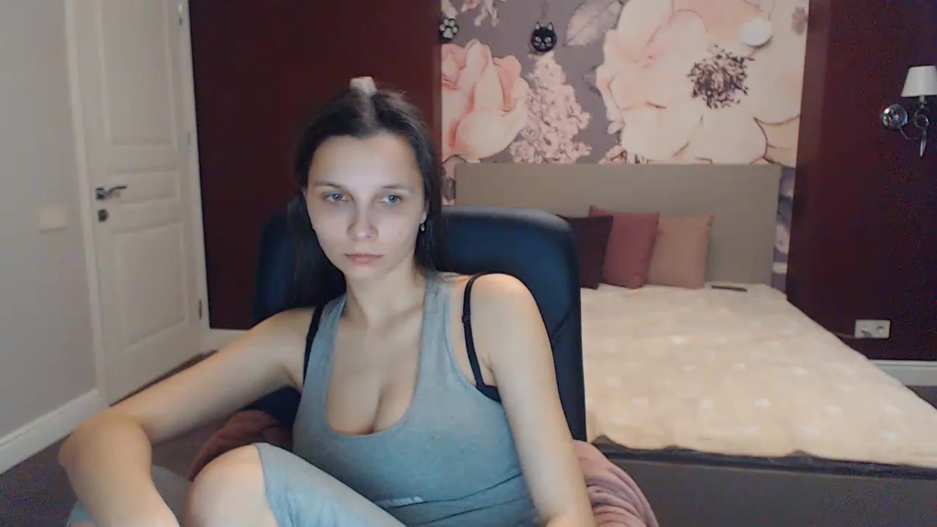 Gallery image thumbnail from Karina_Mils's myfreecams stream on, 02/26/2023, 14:59 image 5 of 20