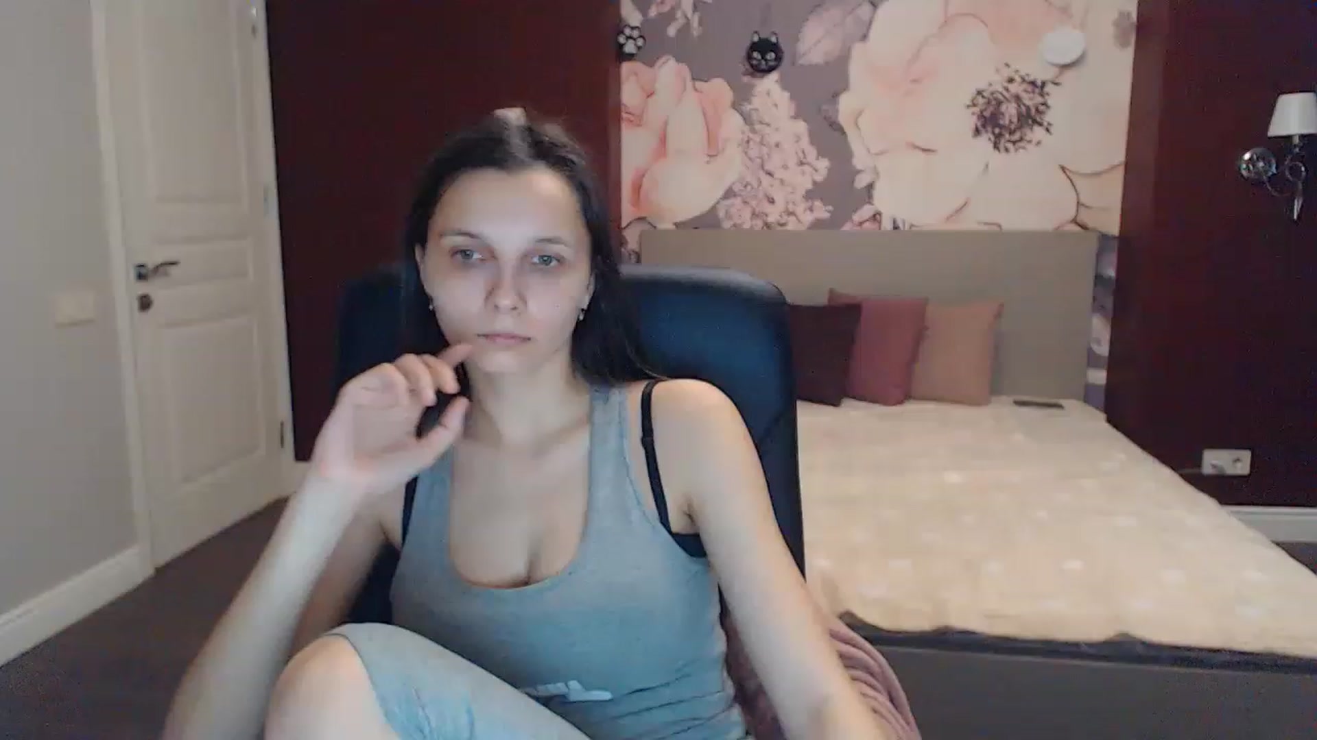 Gallery image thumbnail from Karina_Mils's myfreecams stream on, 02/26/2023, 14:59 image 16 of 20