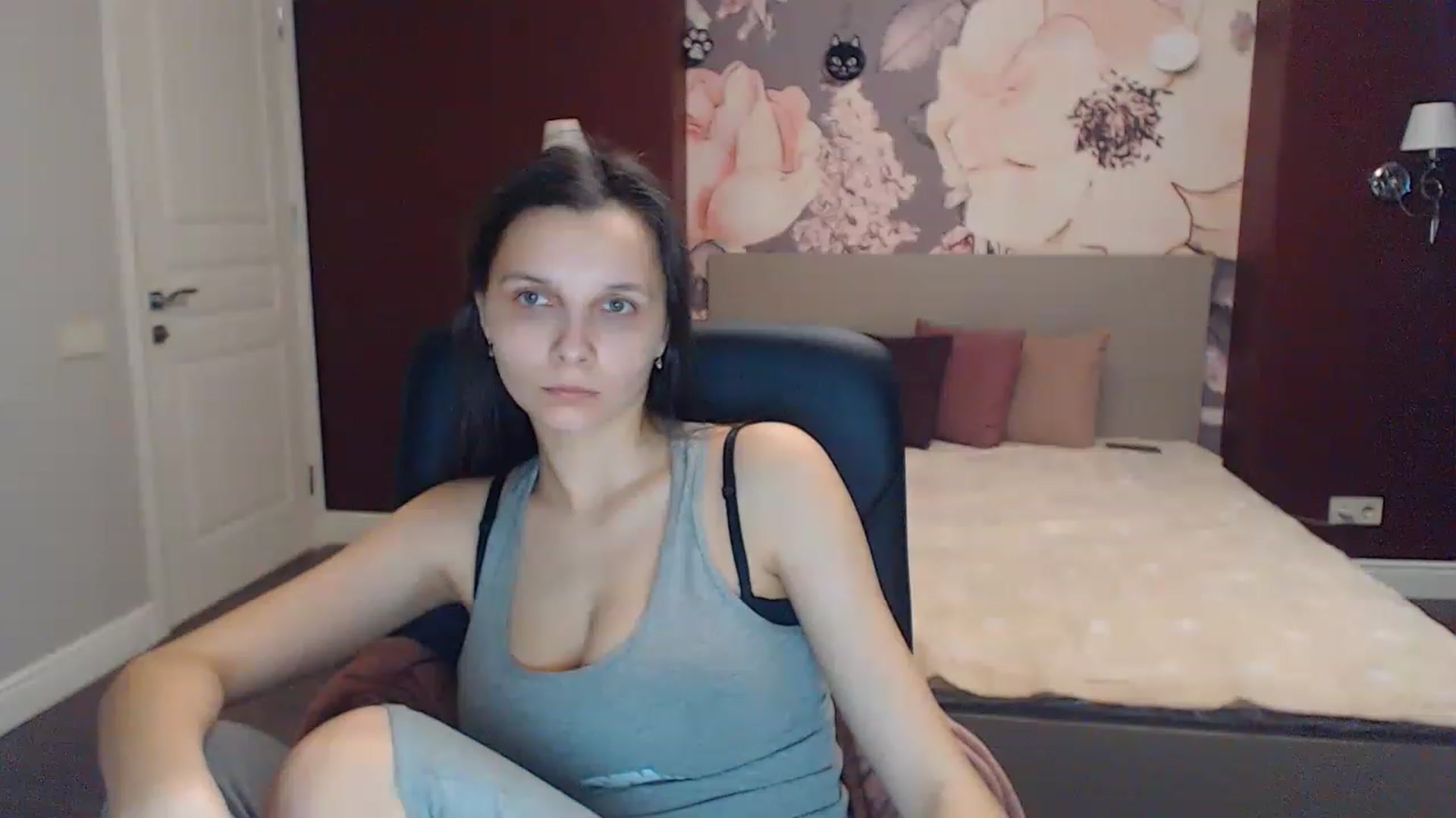 Gallery image thumbnail from Karina_Mils's myfreecams stream on, 02/26/2023, 14:59 image 6 of 20