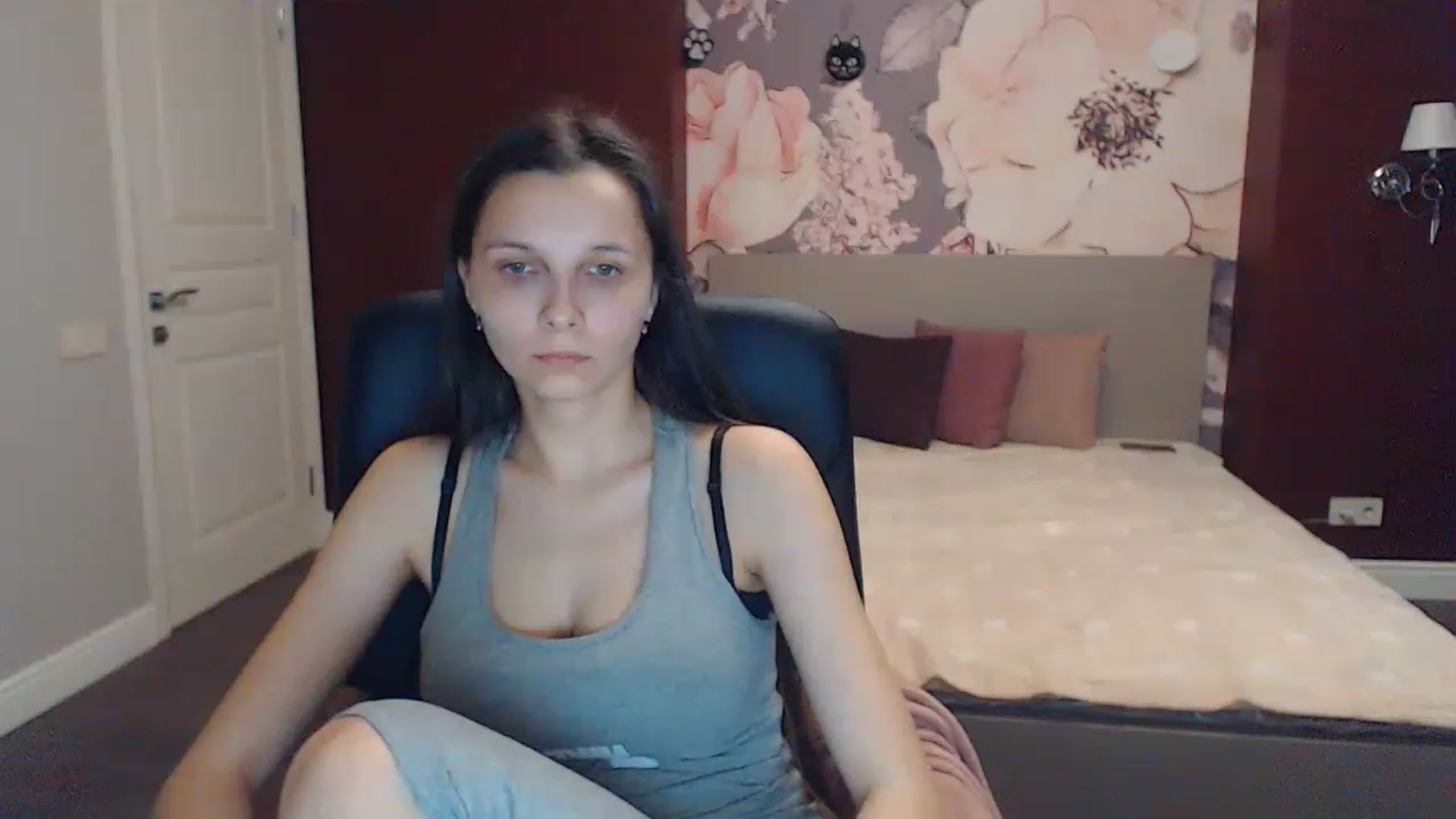 Gallery image thumbnail from Karina_Mils's myfreecams stream on, 02/26/2023, 14:59 image 14 of 20