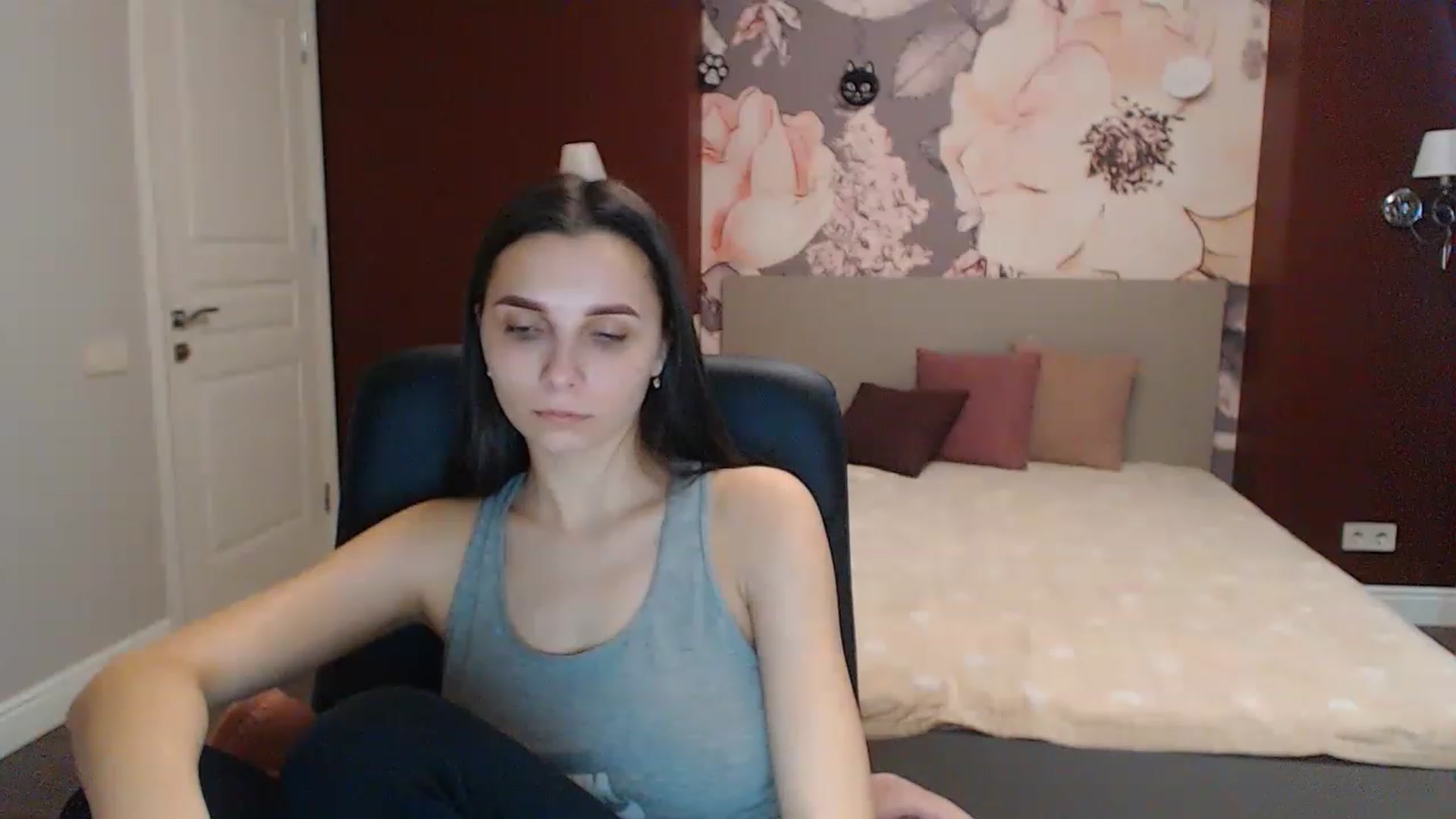 Gallery image thumbnail from Karina_Mils's myfreecams stream on, 02/28/2023, 07:49 image 16 of 20