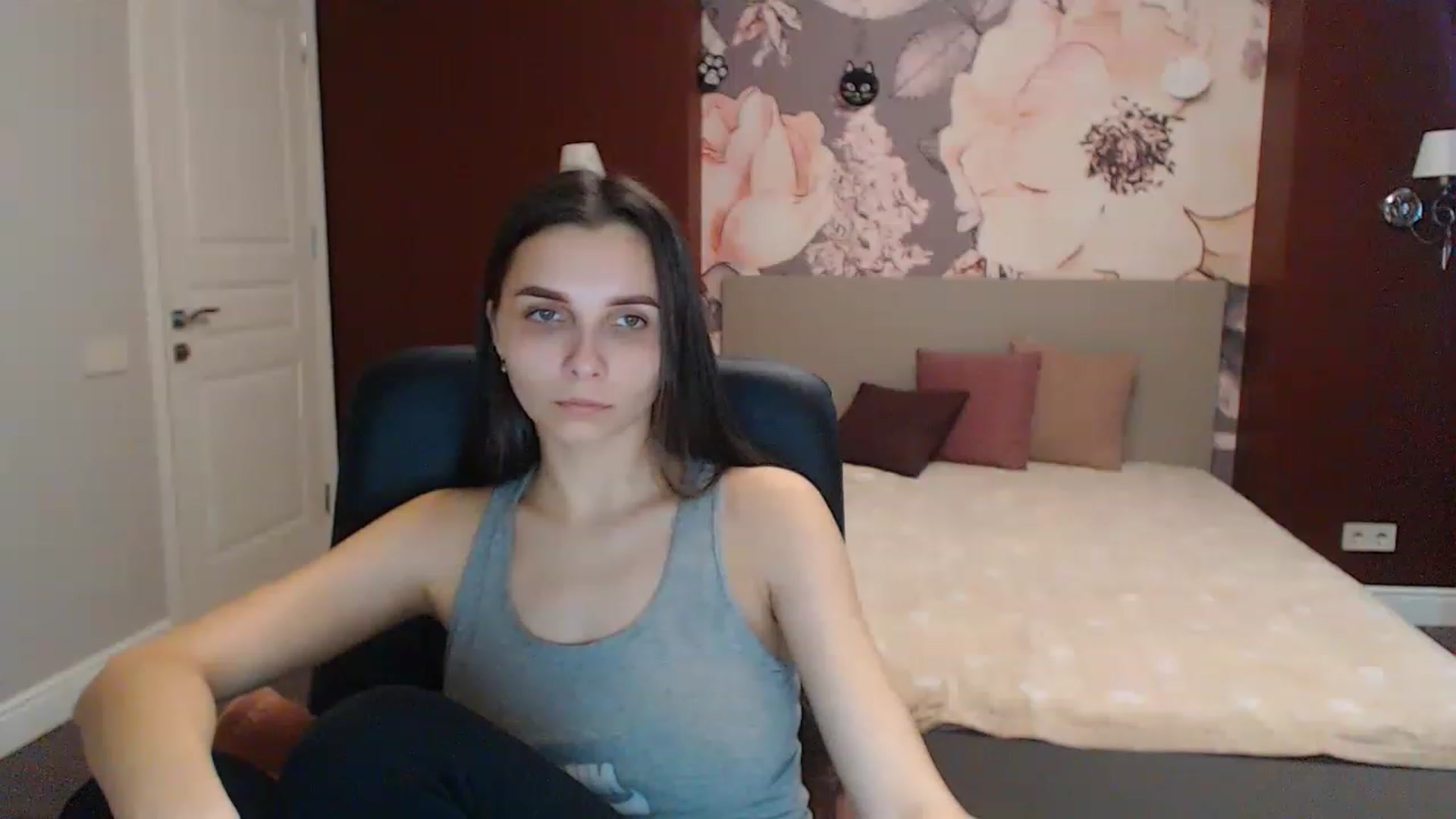Gallery image thumbnail from Karina_Mils's myfreecams stream on, 02/28/2023, 07:49 image 15 of 20