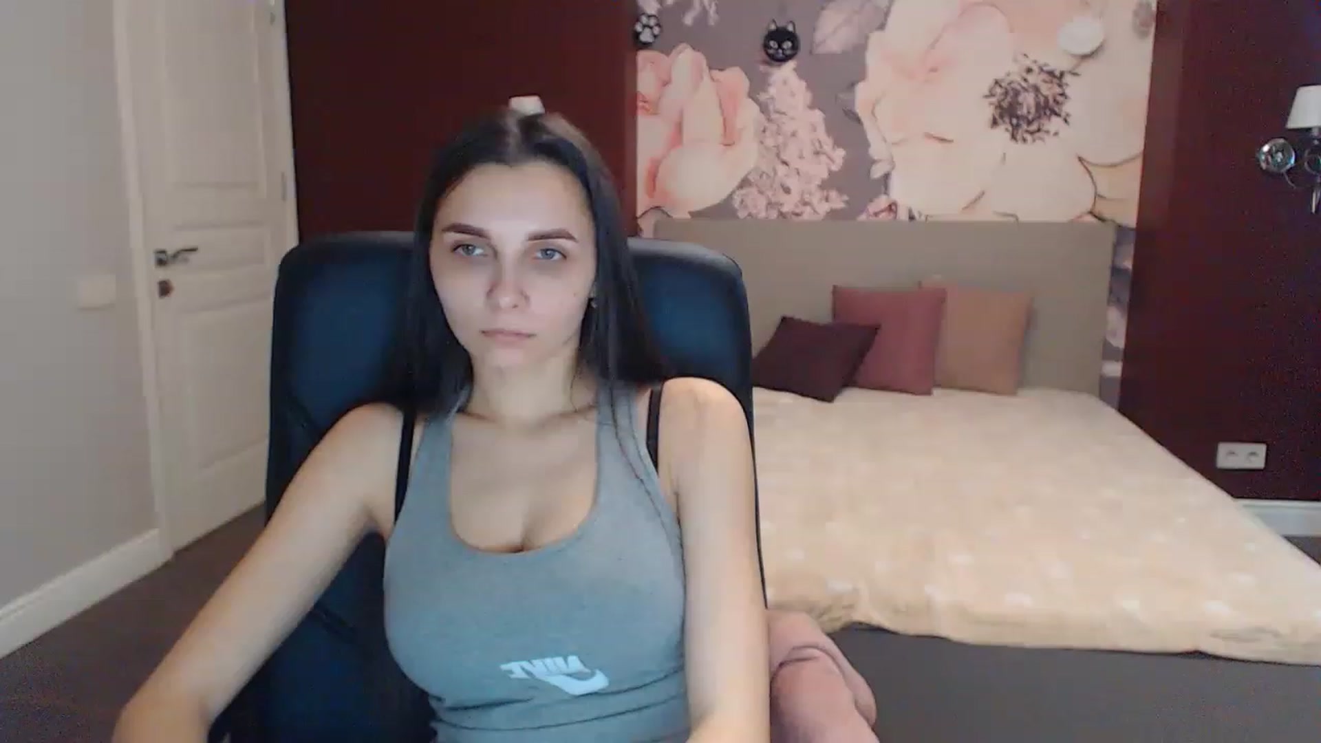 Gallery image thumbnail from Karina_Mils's myfreecams stream on, 02/28/2023, 07:49 image 12 of 20