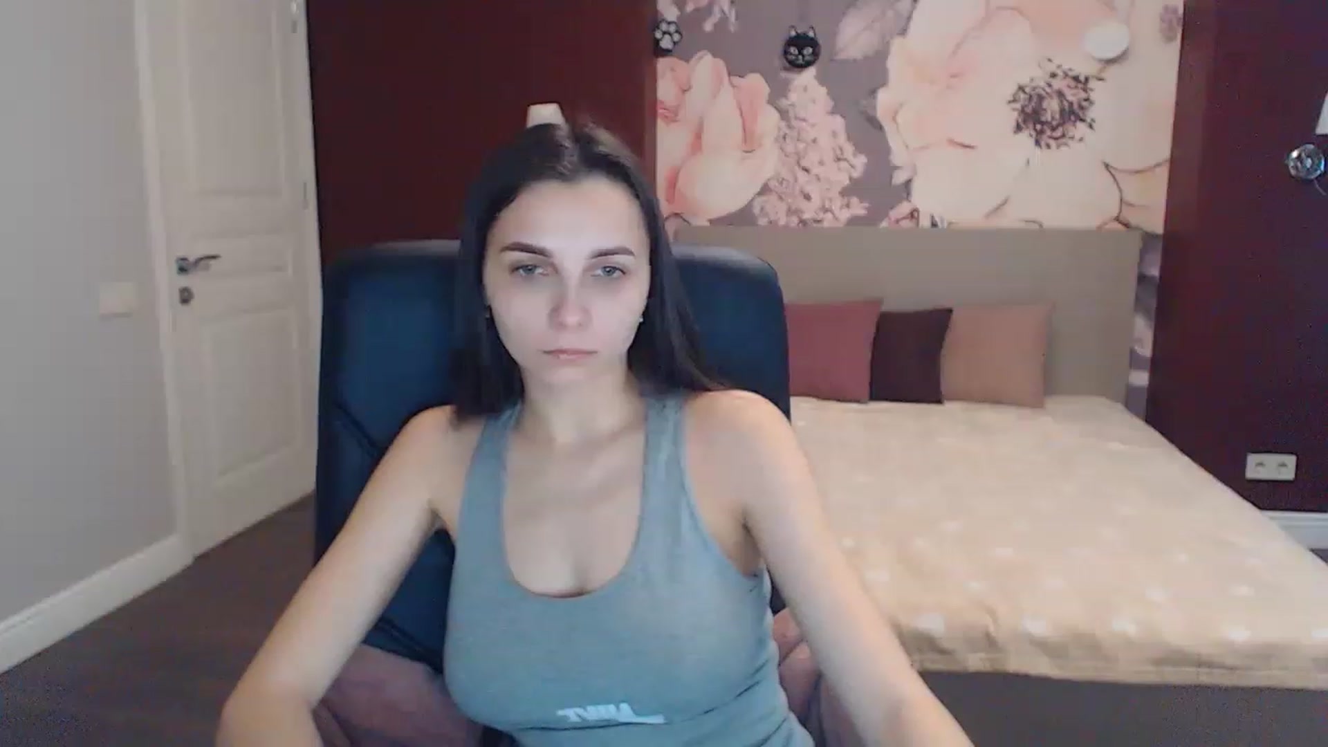 Gallery image thumbnail from Karina_Mils's myfreecams stream on, 03/01/2023, 07:17 image 18 of 20