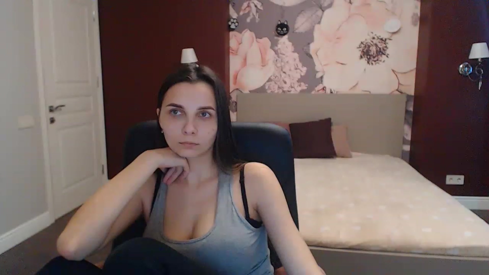 Gallery image thumbnail from Karina_Mils's myfreecams stream on, 03/02/2023, 08:03 image 19 of 20