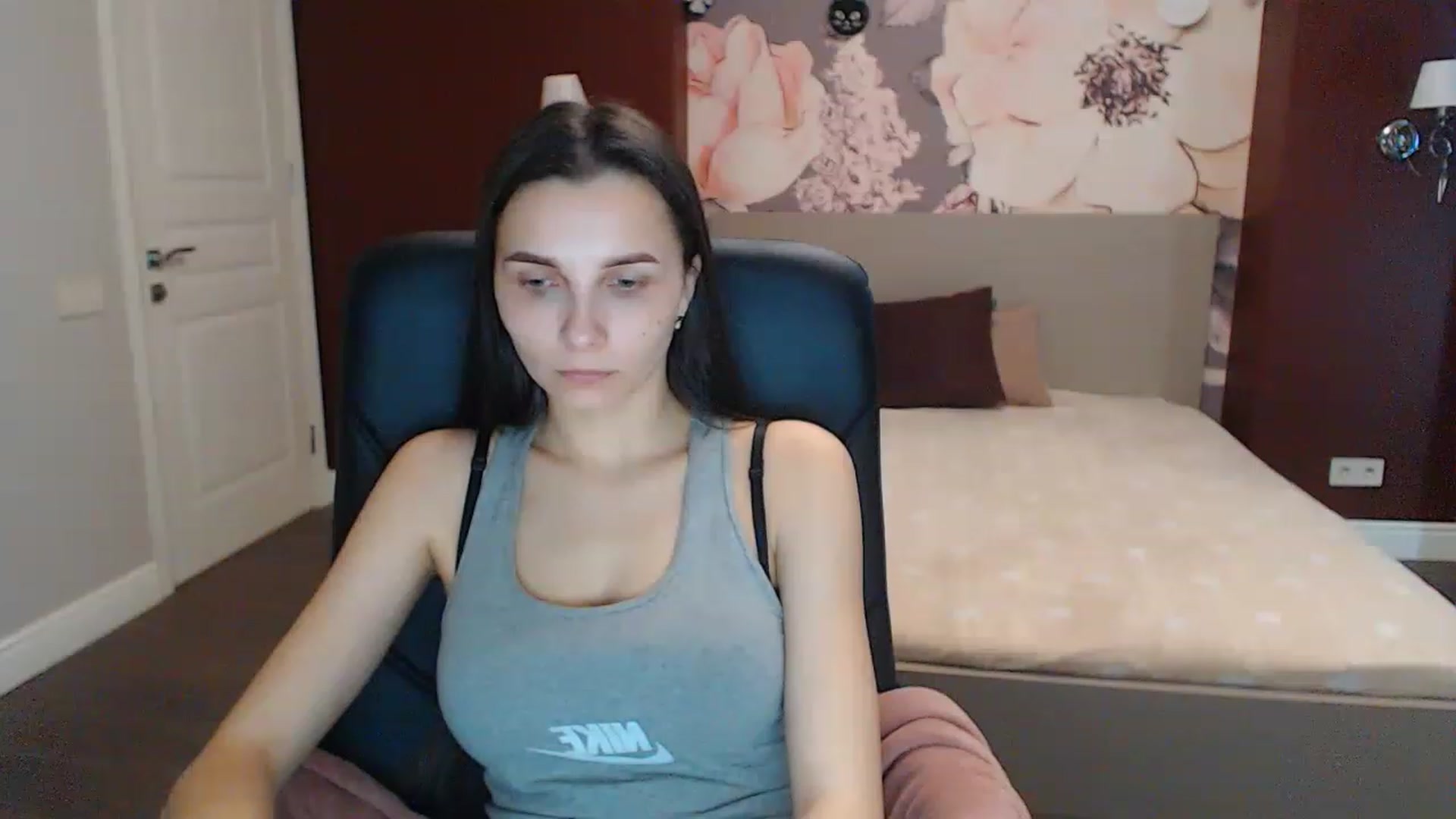 Gallery image thumbnail from Karina_Mils's myfreecams stream on, 03/02/2023, 08:03 image 2 of 20