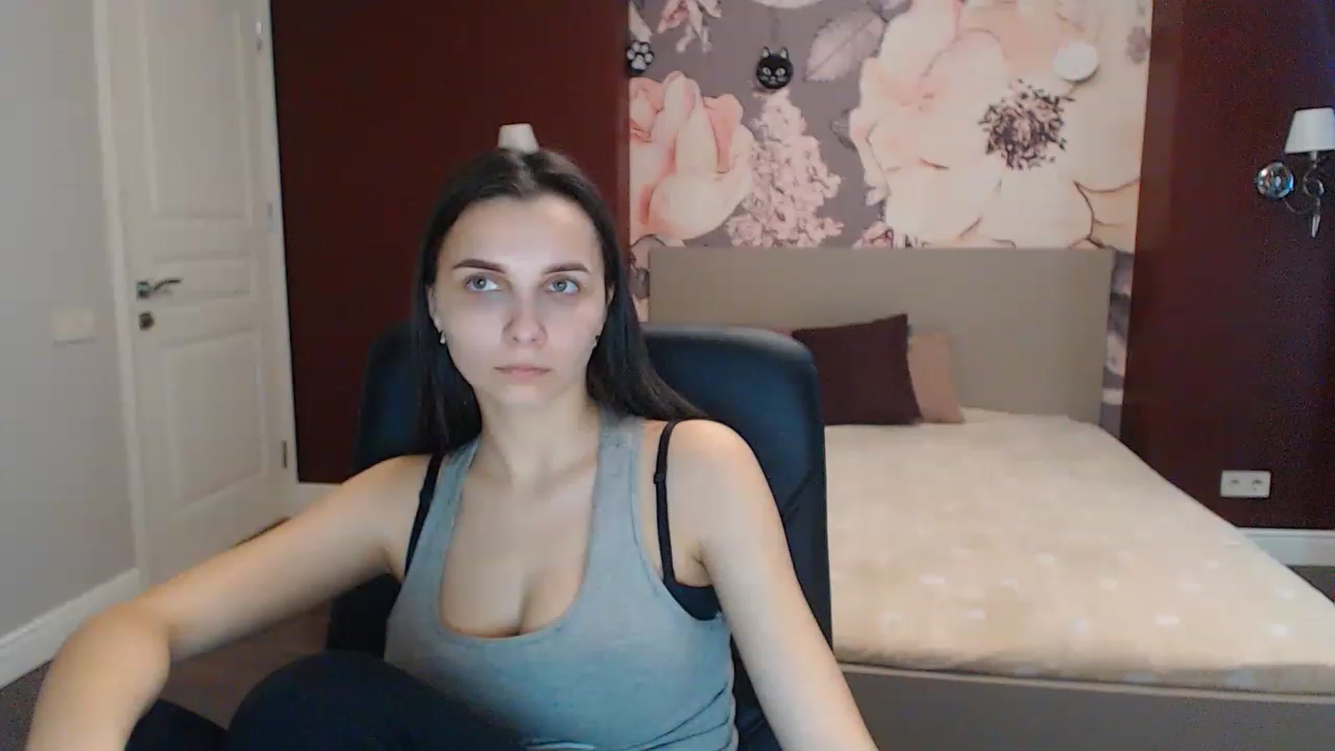 Gallery image thumbnail from Karina_Mils's myfreecams stream on, 03/02/2023, 08:03 image 7 of 20