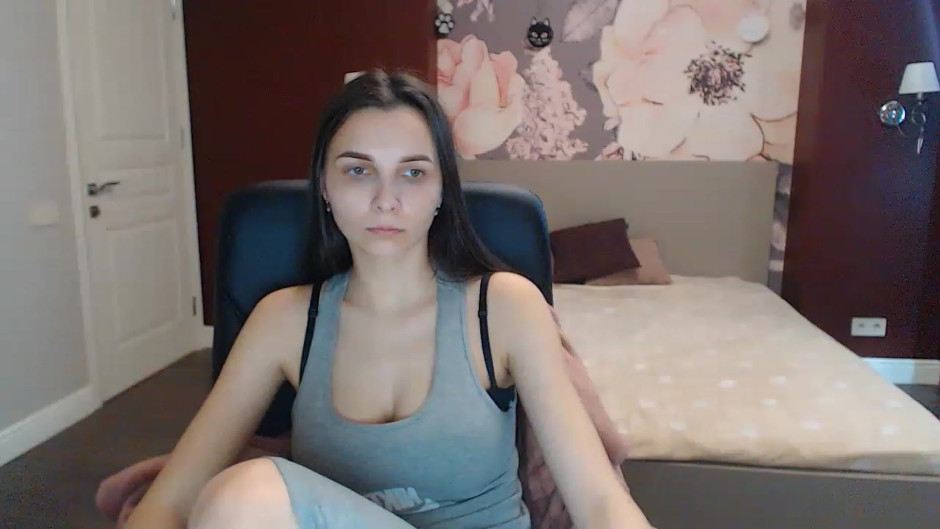 Gallery image thumbnail from Karina_Mils's myfreecams stream on, 03/02/2023, 11:09 image 13 of 20